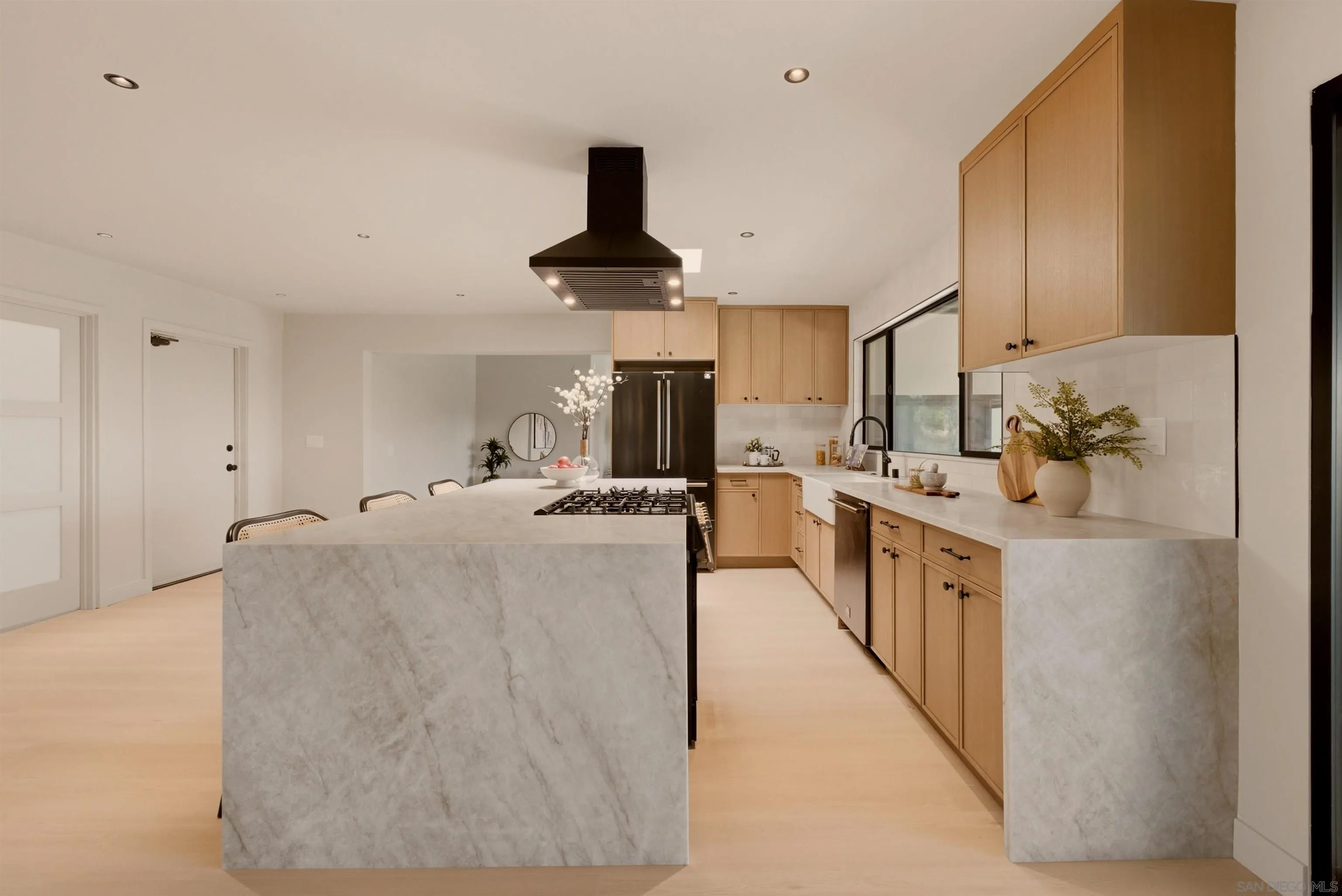4222 Helix Del Sur