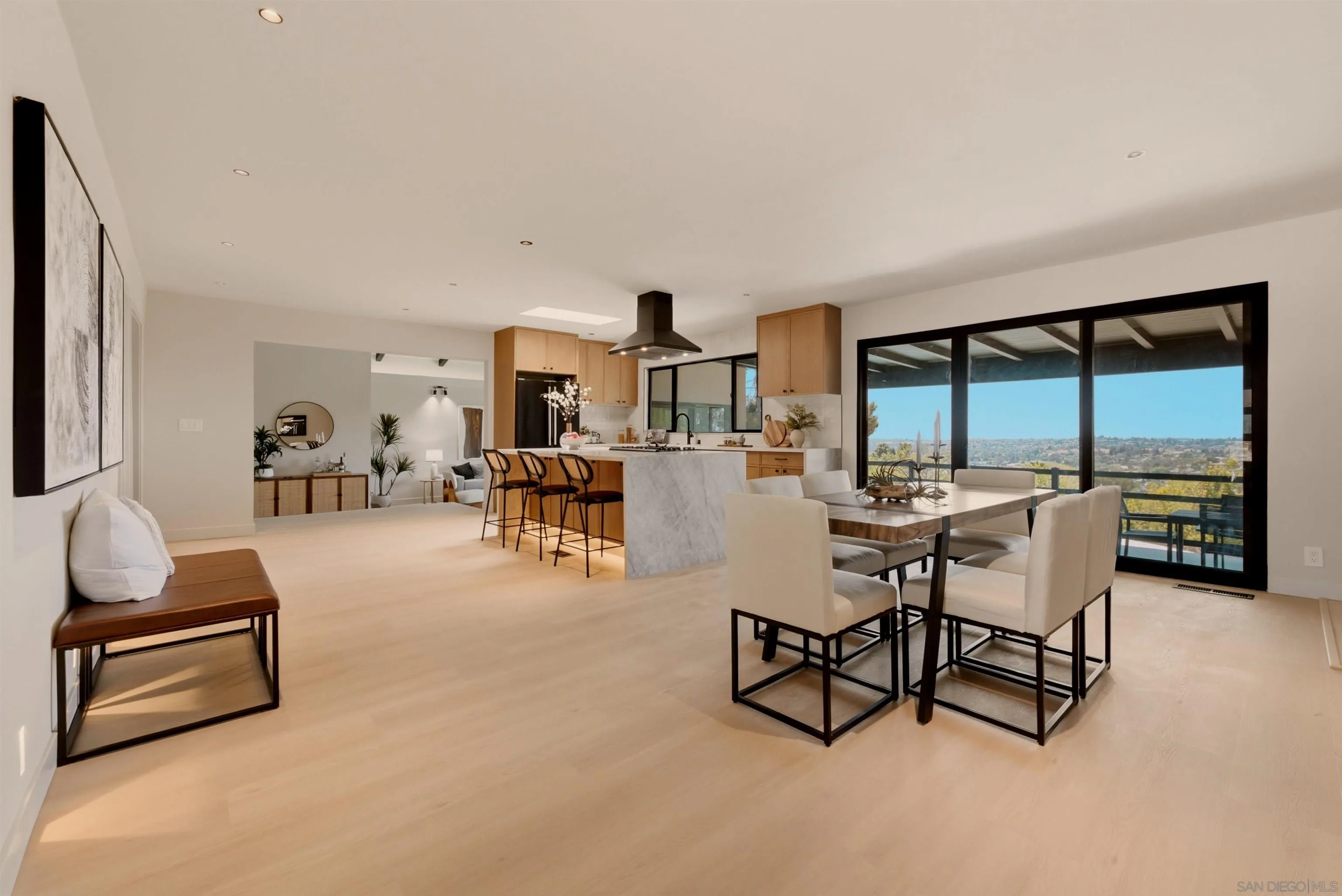 4222 Helix Del Sur