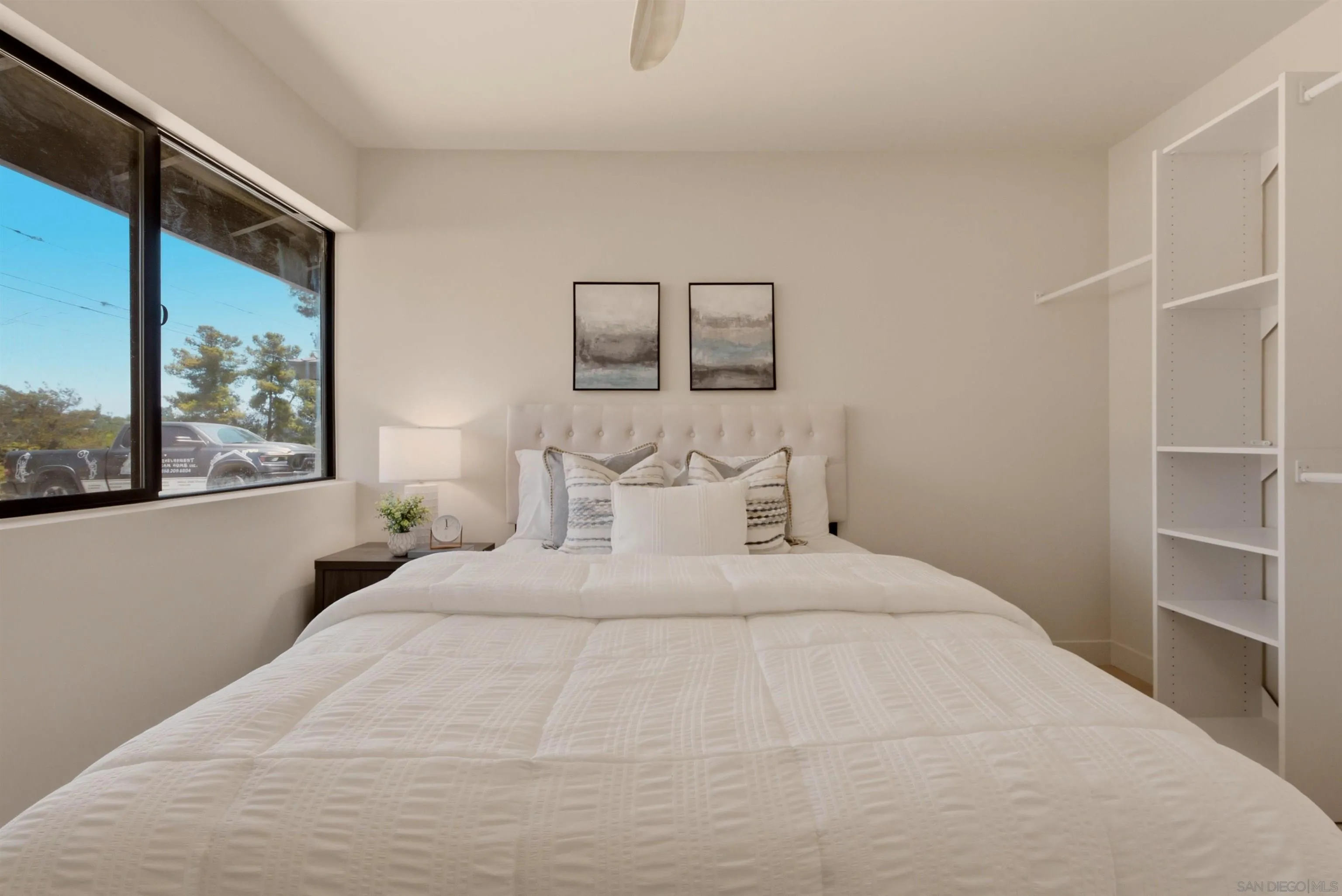 4222 Helix Del Sur