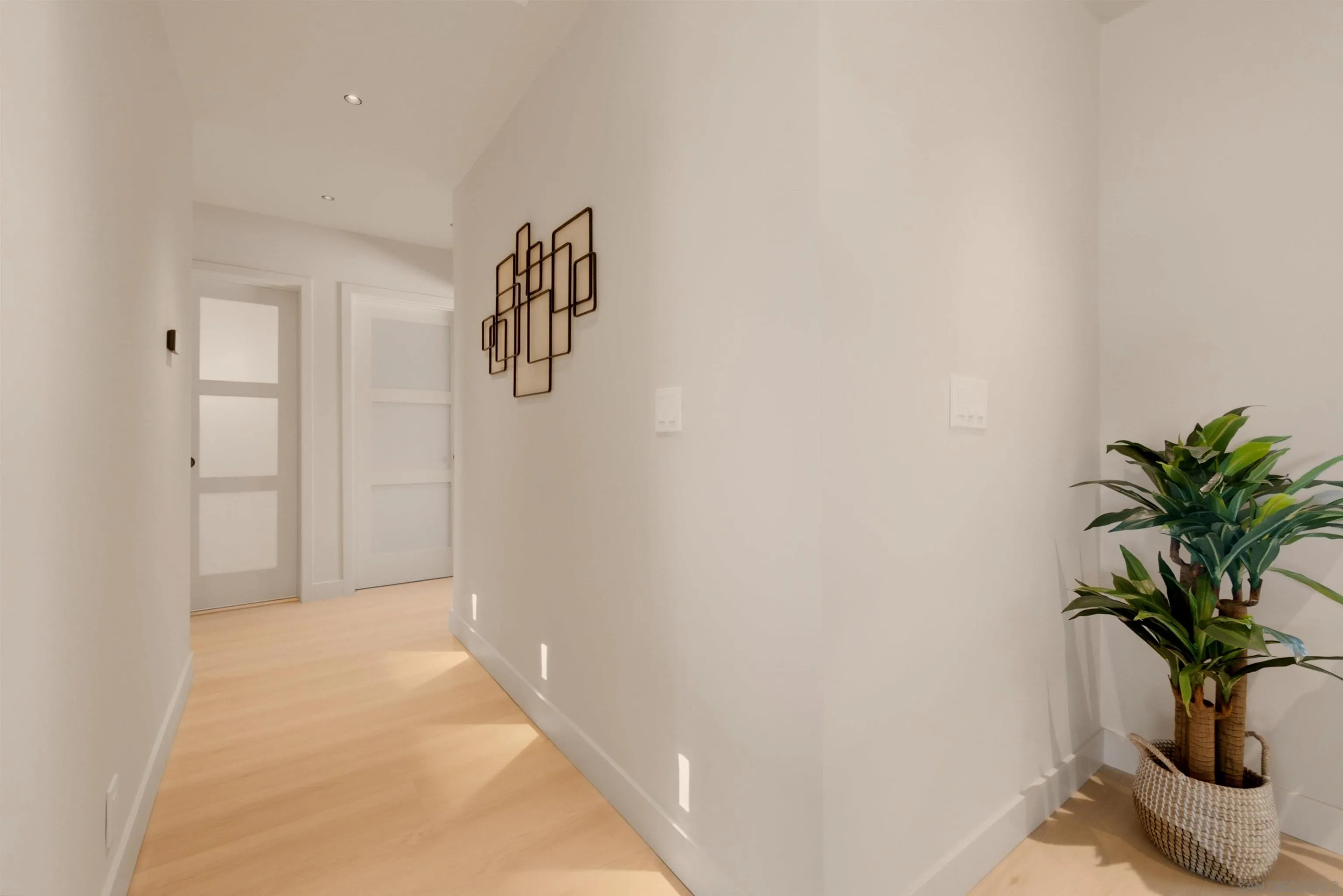 4222 Helix Del Sur