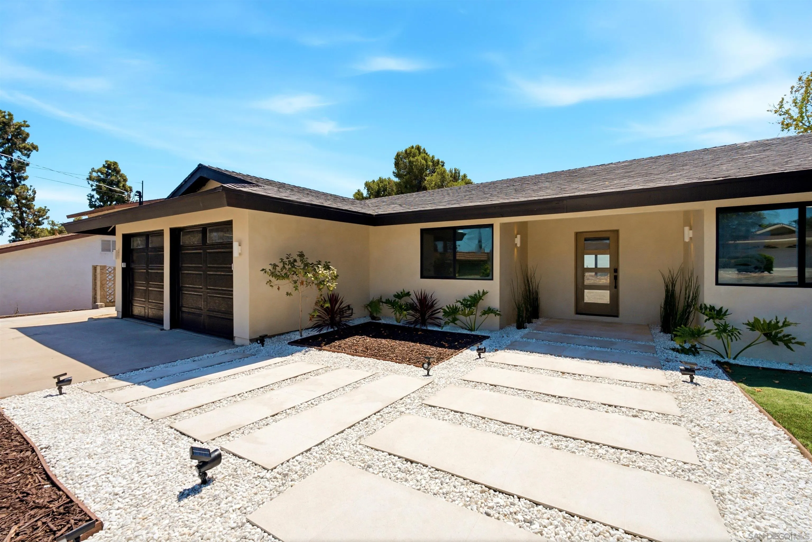 4222 Helix Del Sur