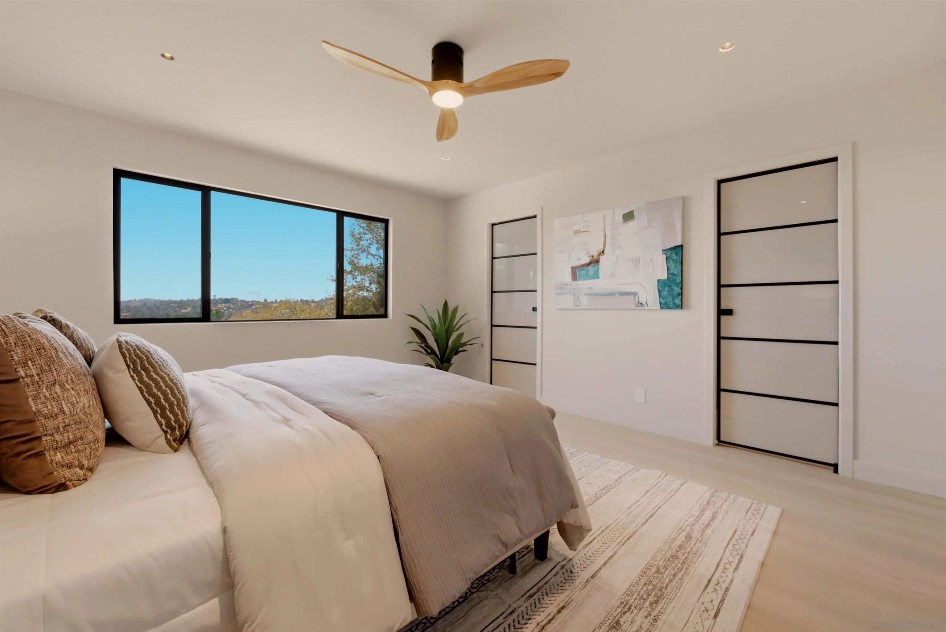 4222 Helix Del Sur