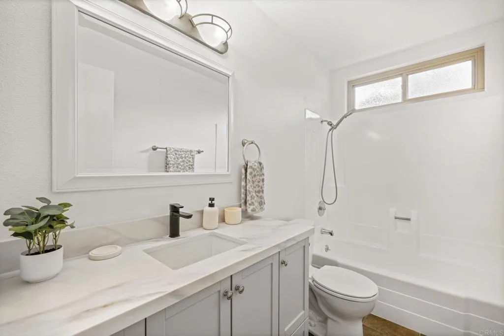 1505 Bridgeview Drive