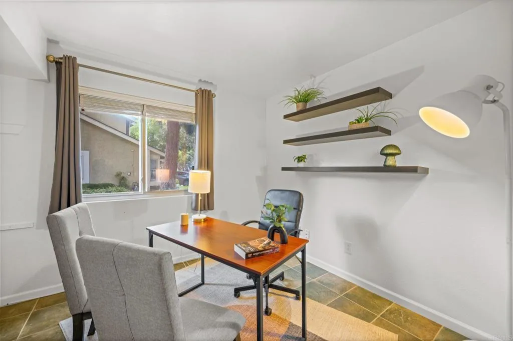 1505 Bridgeview Drive