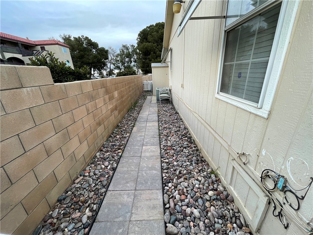 13393 Mariposa Road 163