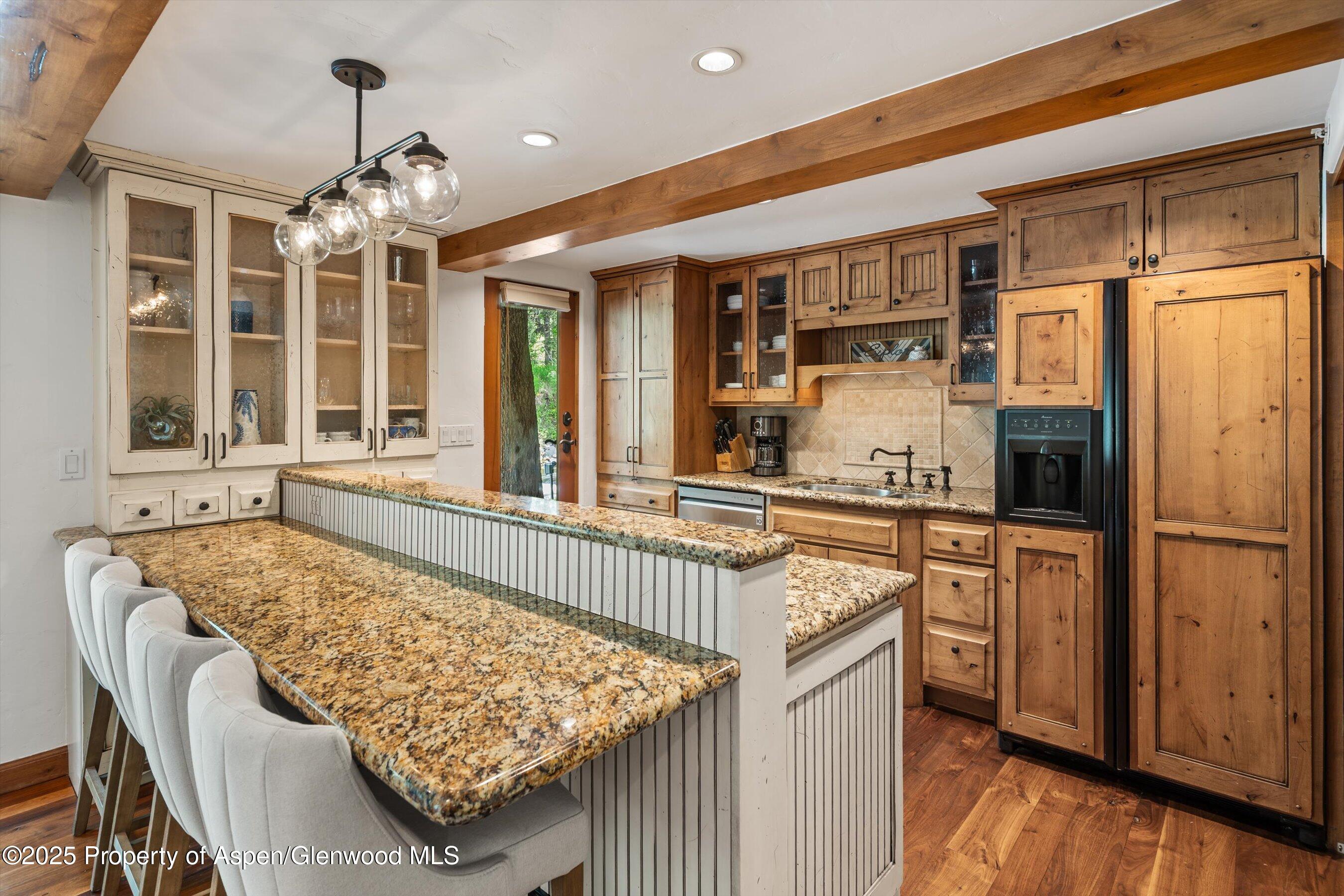1034 E Cooper Avenue, 16
