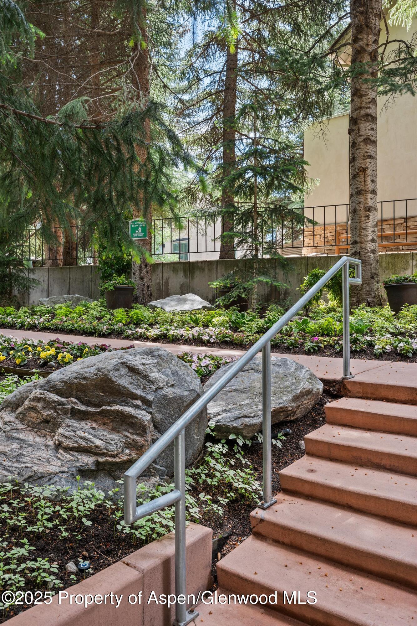 1034 E Cooper Avenue, 16