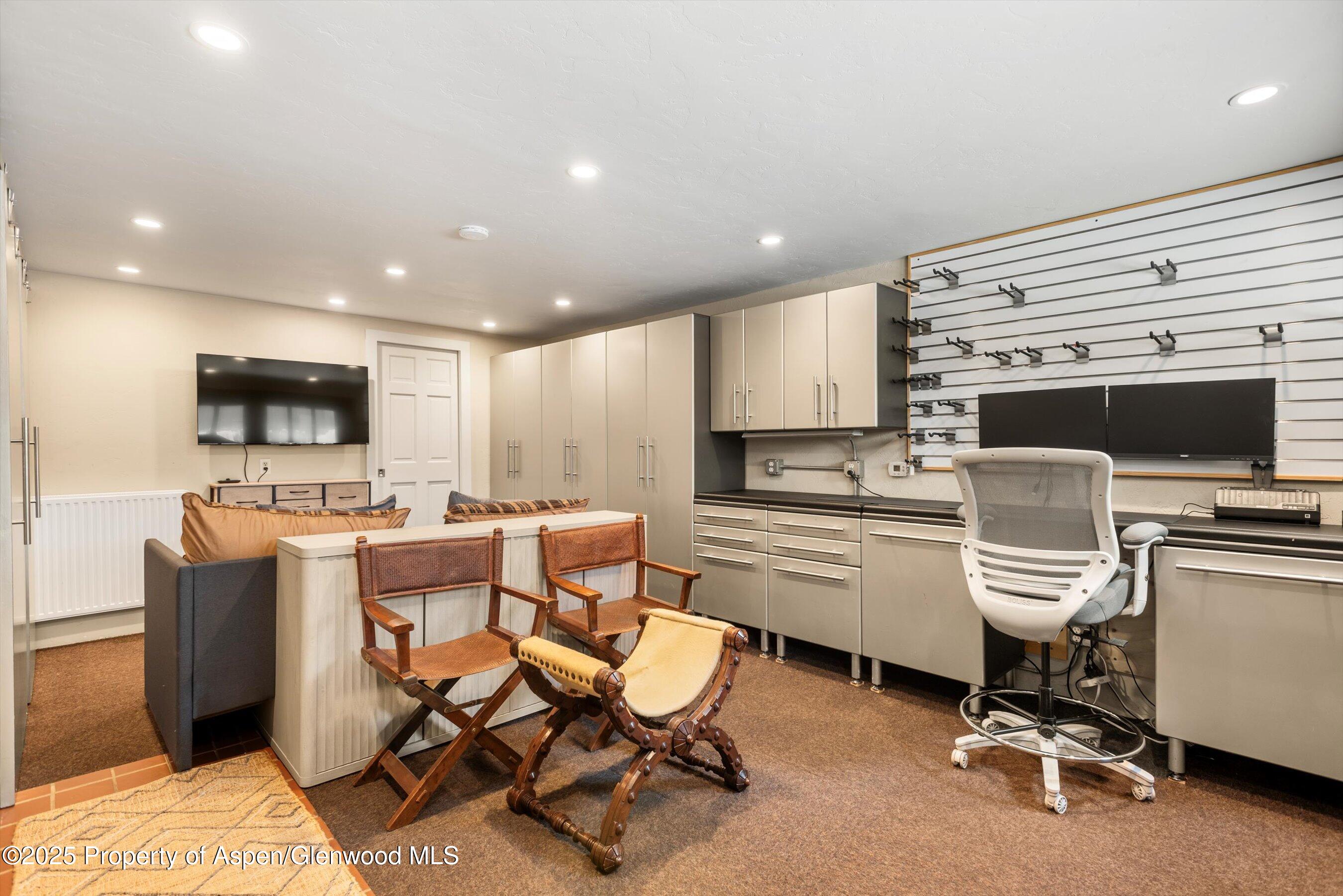 720 W Hopkins Avenue, Unit D