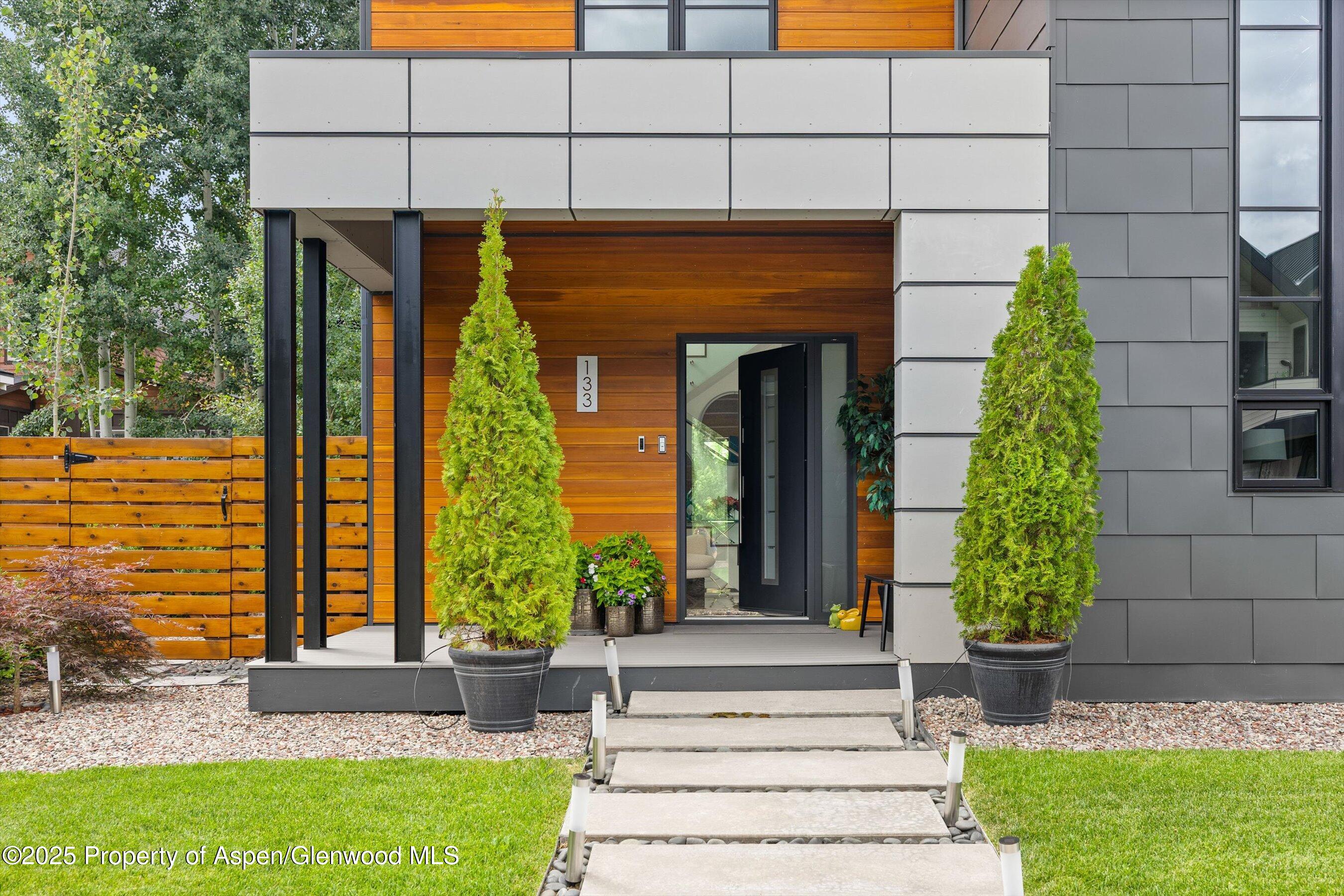 133 Valley Court