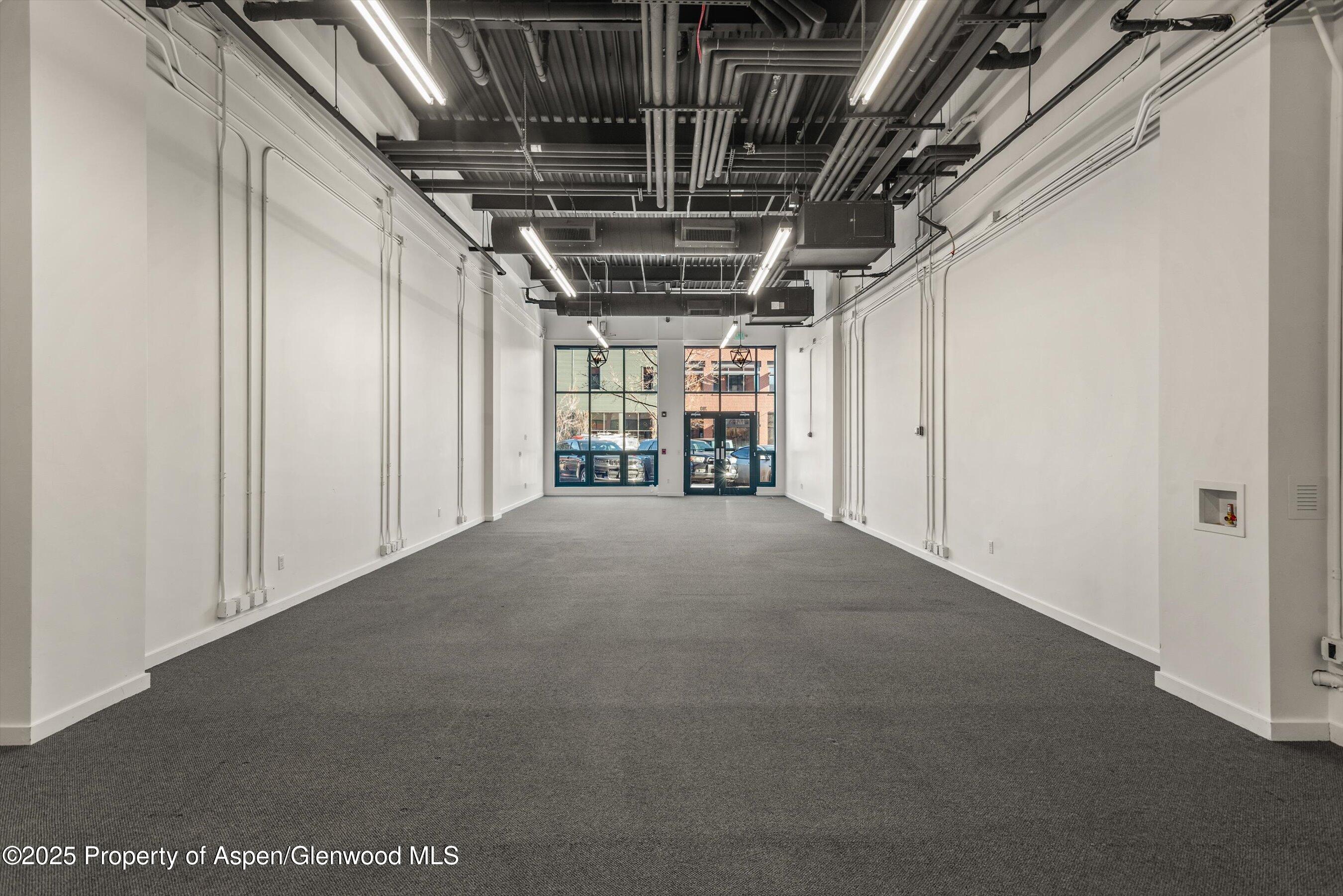 780 E Valley Road Road C126