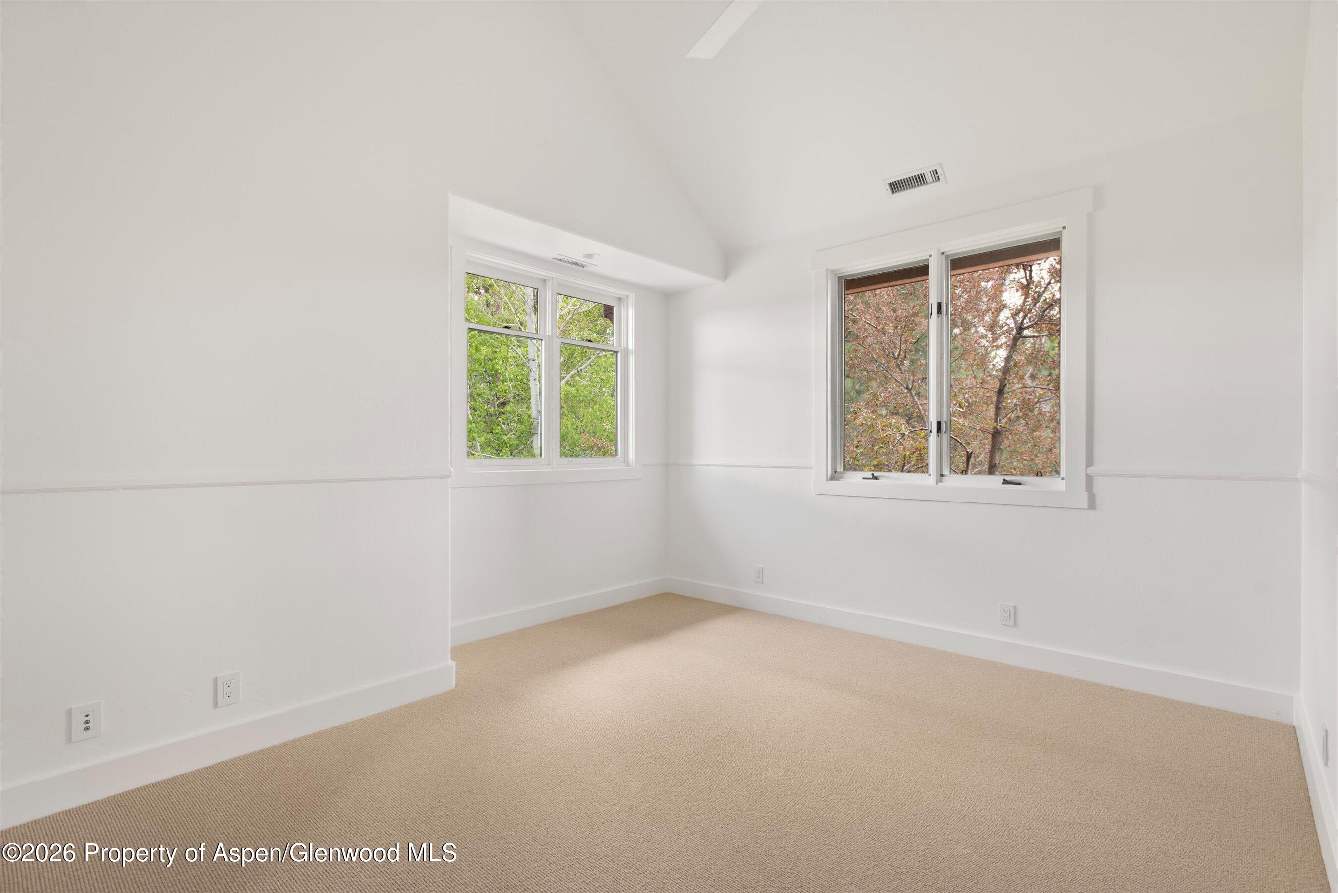 5125 Crystal Bridge Drive