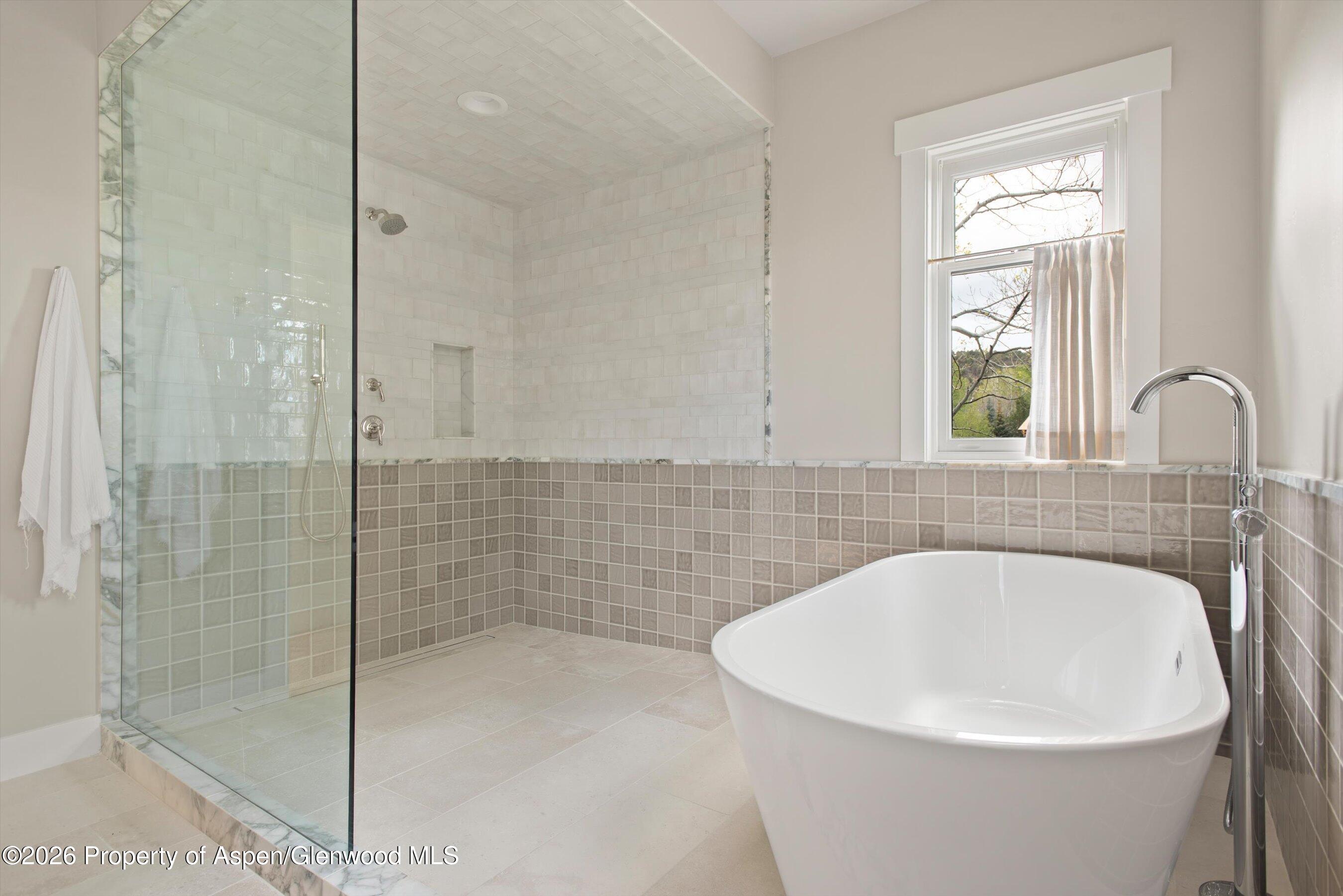 5125 Crystal Bridge Drive