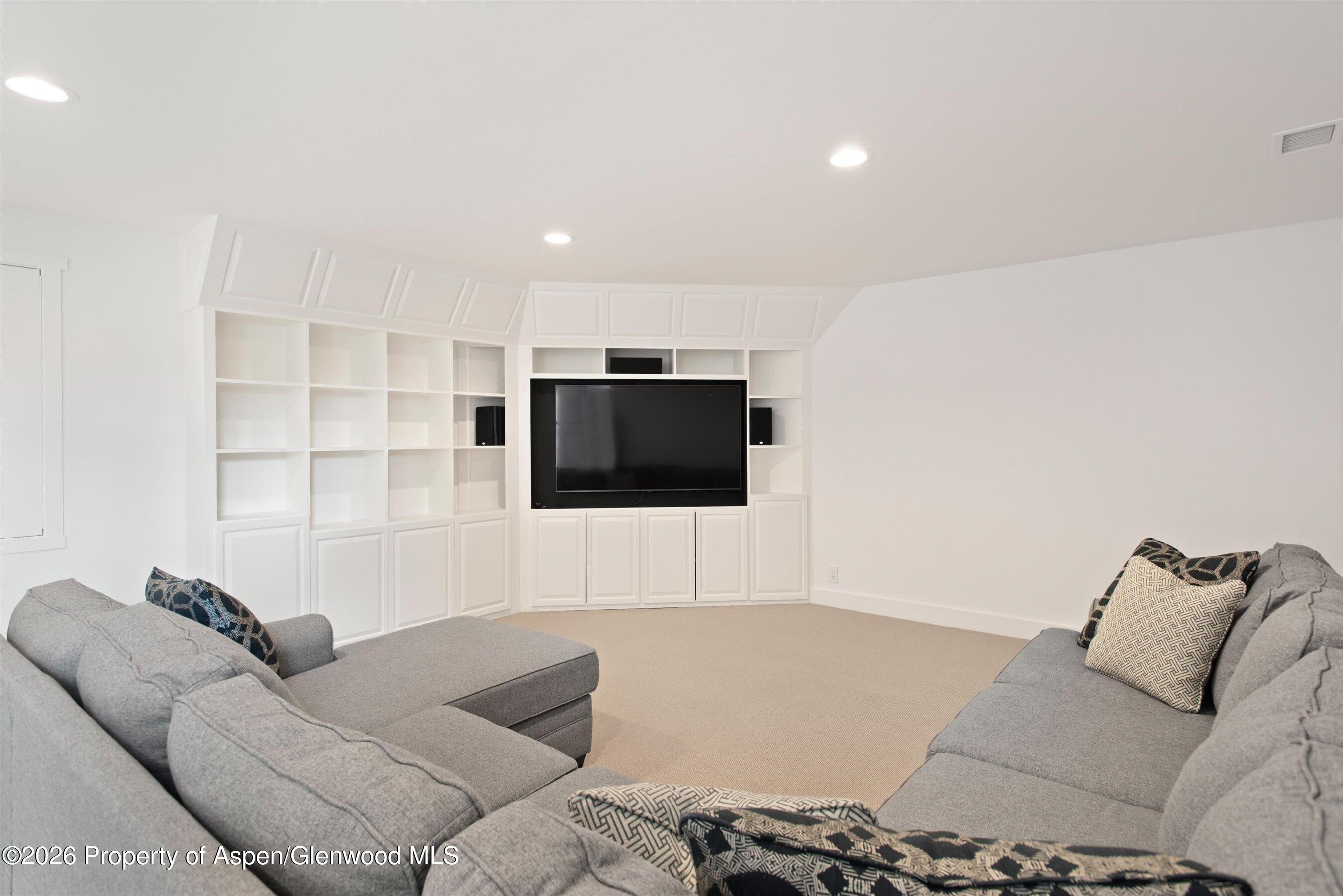 5125 Crystal Bridge Drive