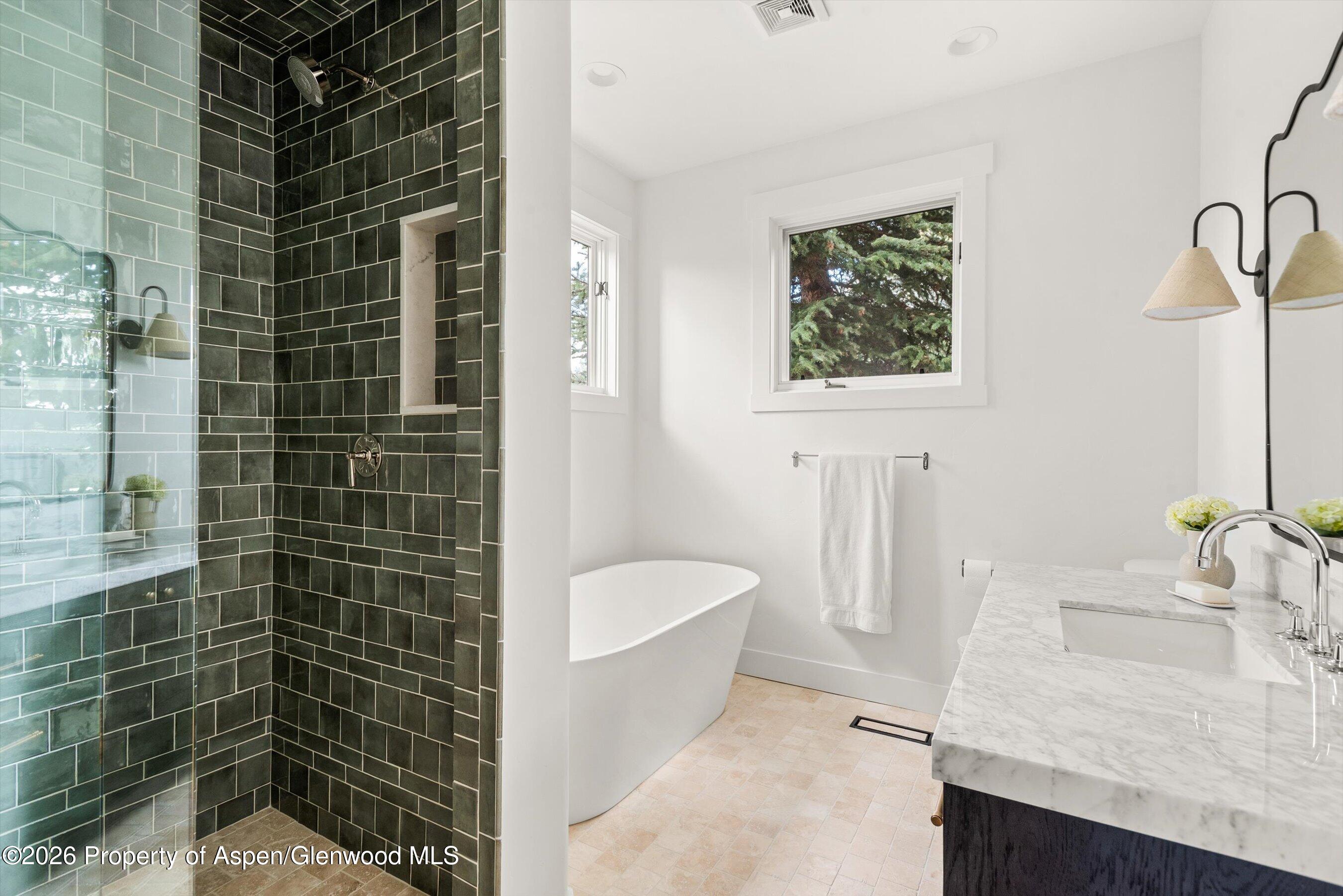 5125 Crystal Bridge Drive