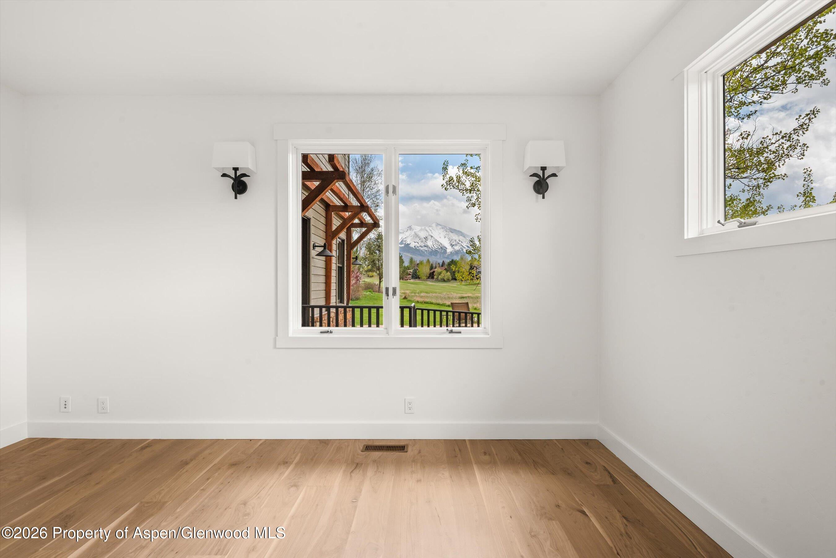 5125 Crystal Bridge Drive