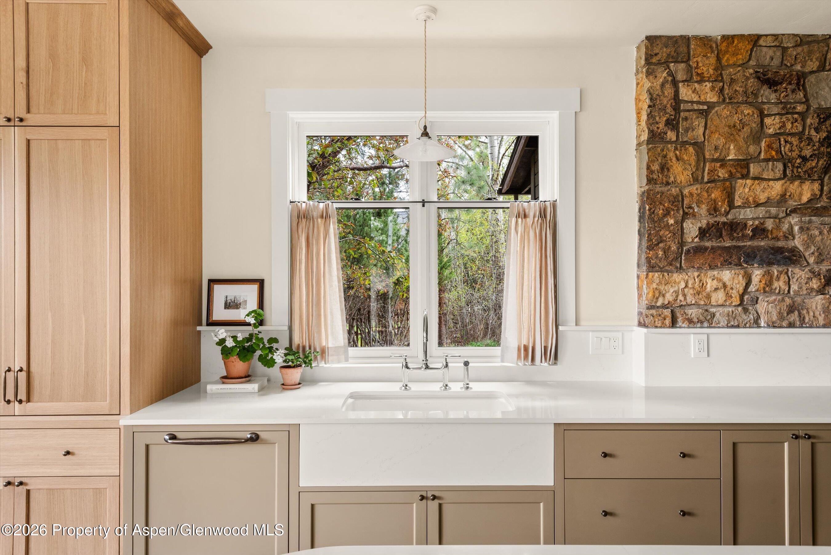 5125 Crystal Bridge Drive
