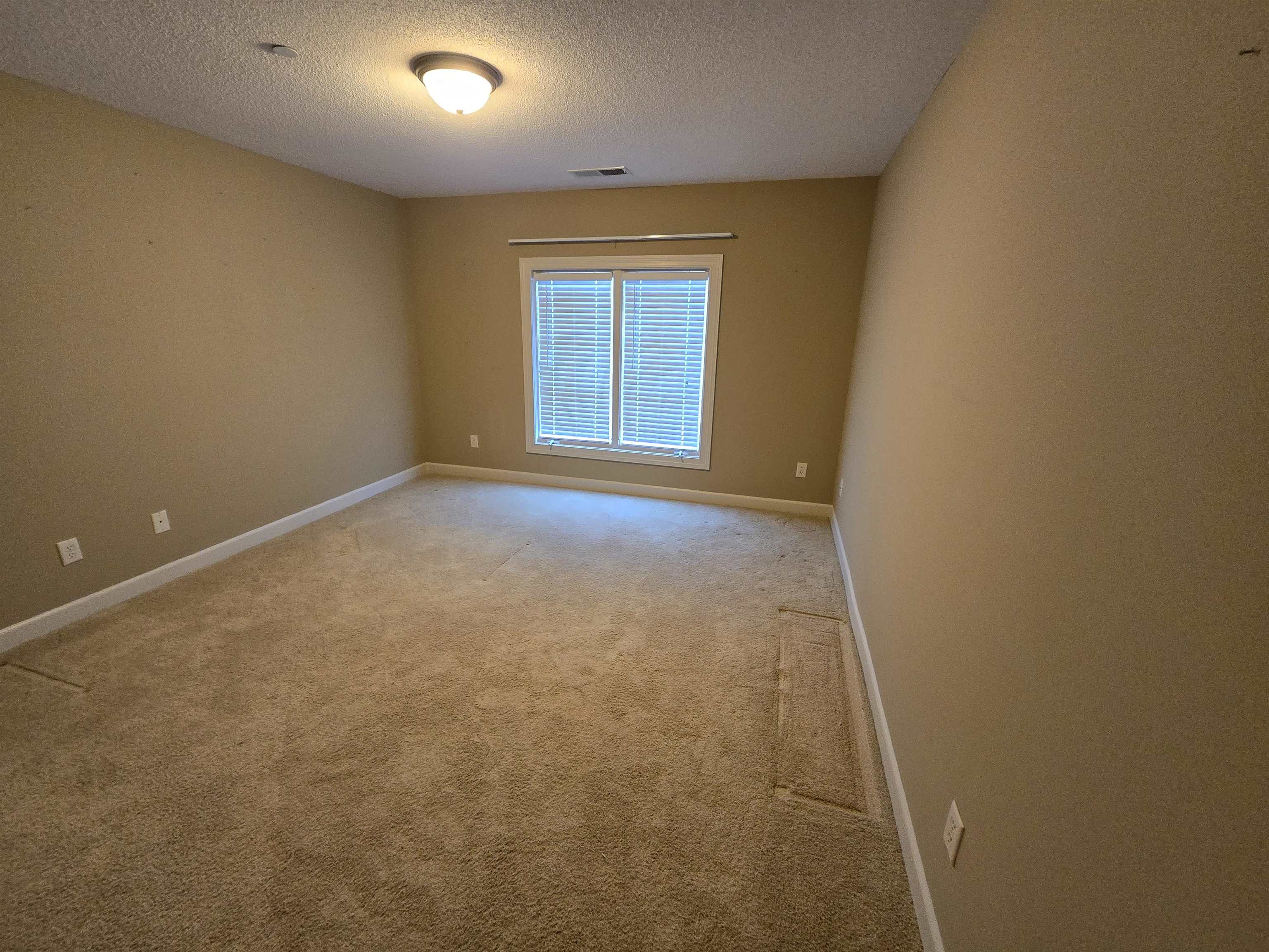 3055 POPLAR GROVE LN