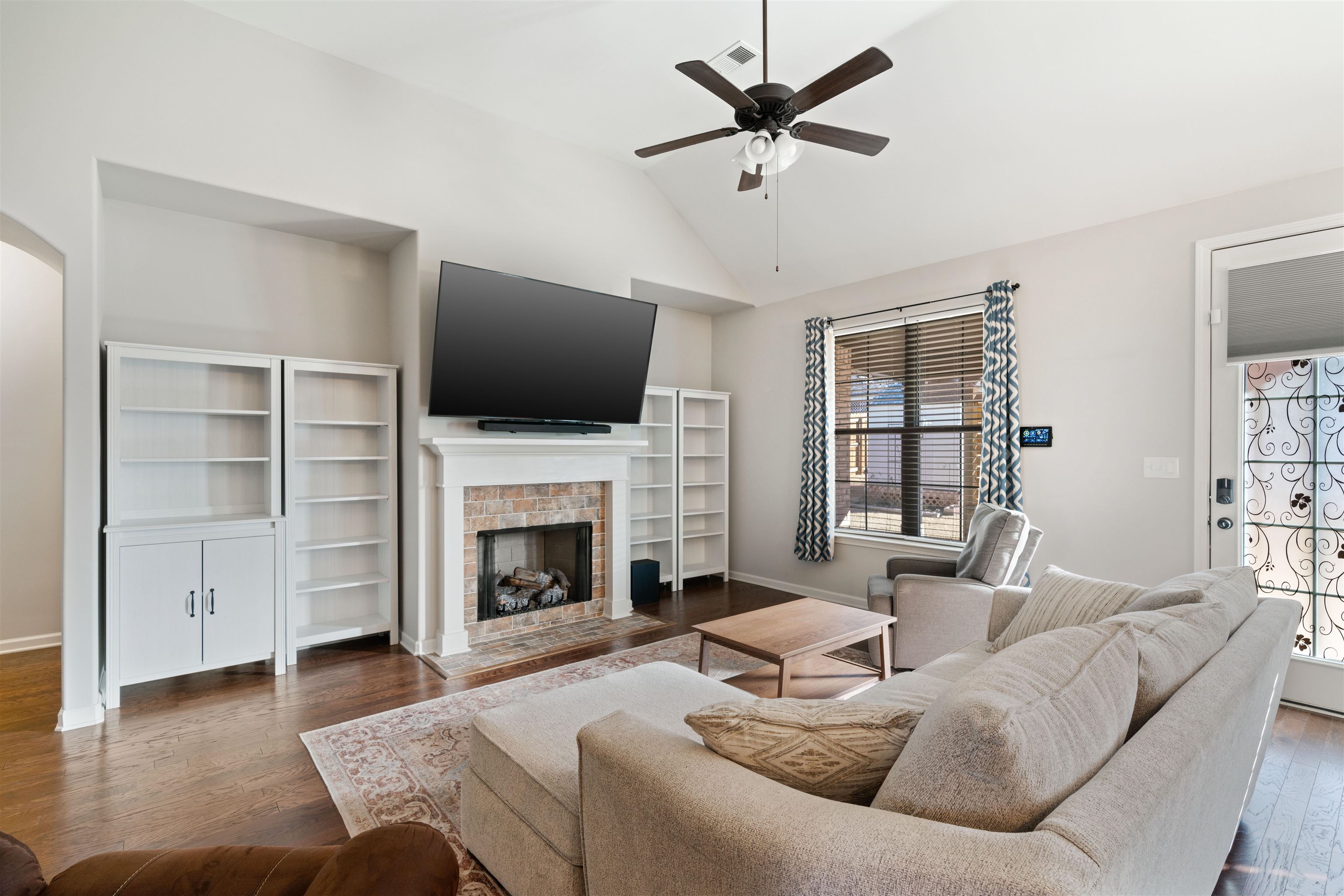 225 DOGWOOD SPRINGS DR