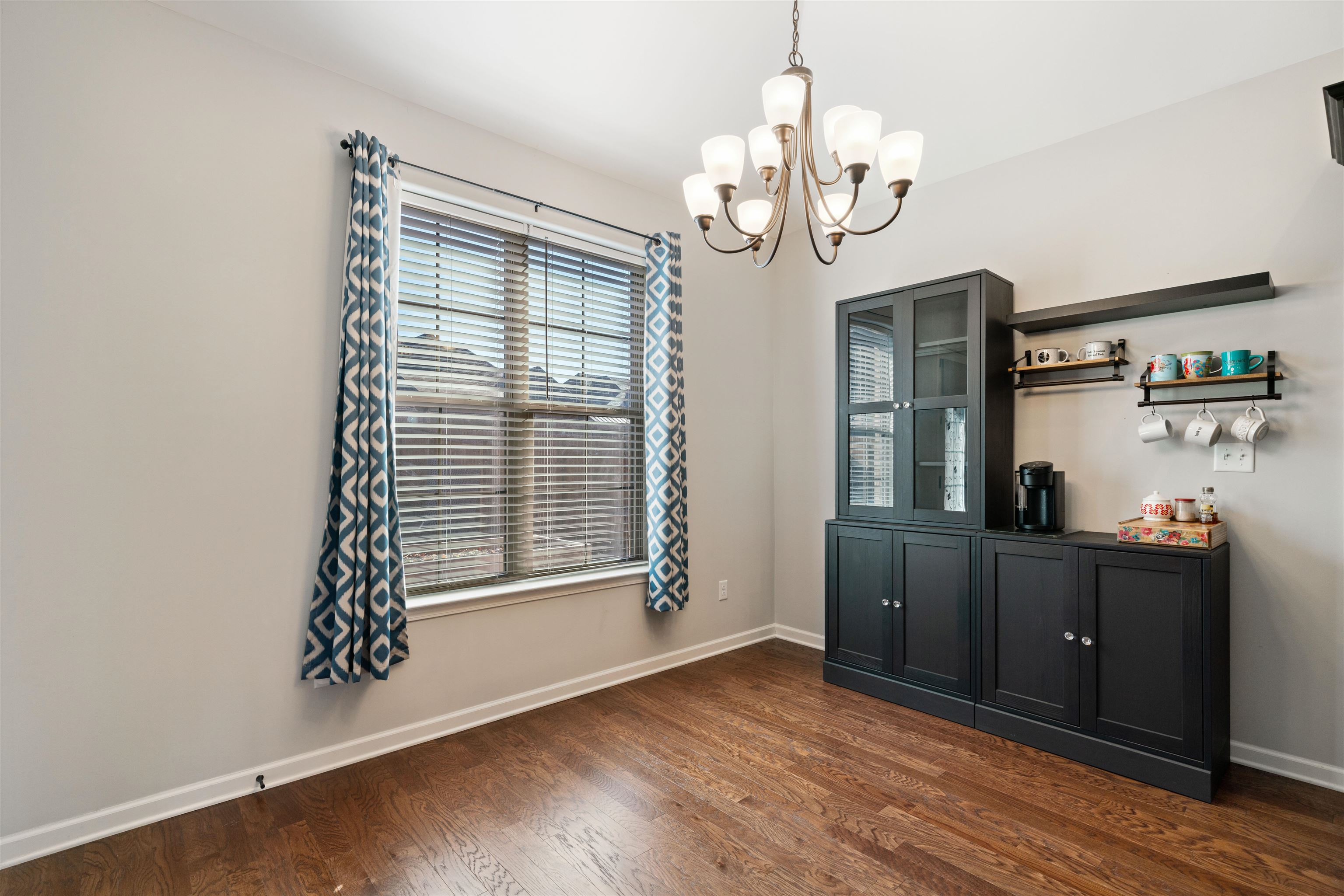 225 DOGWOOD SPRINGS DR