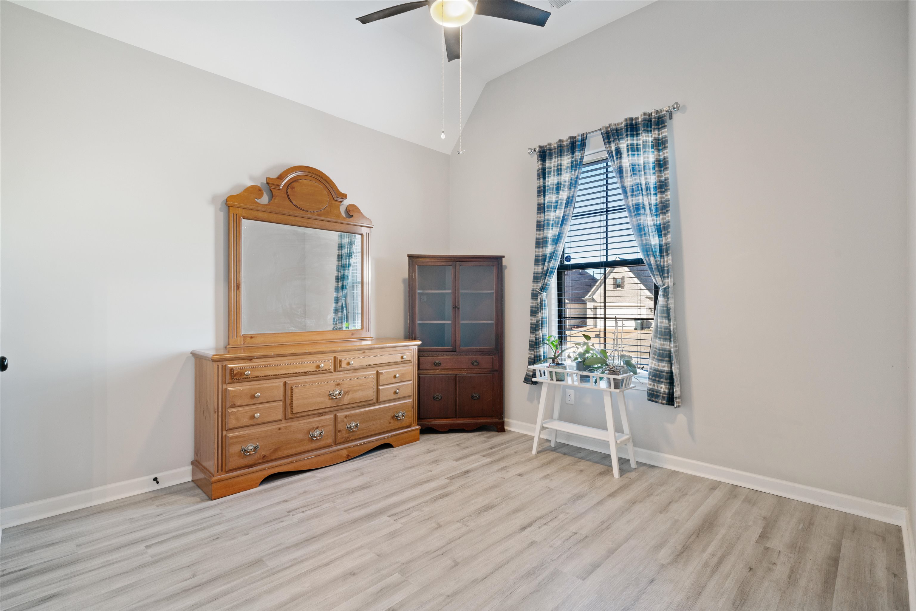 225 DOGWOOD SPRINGS DR