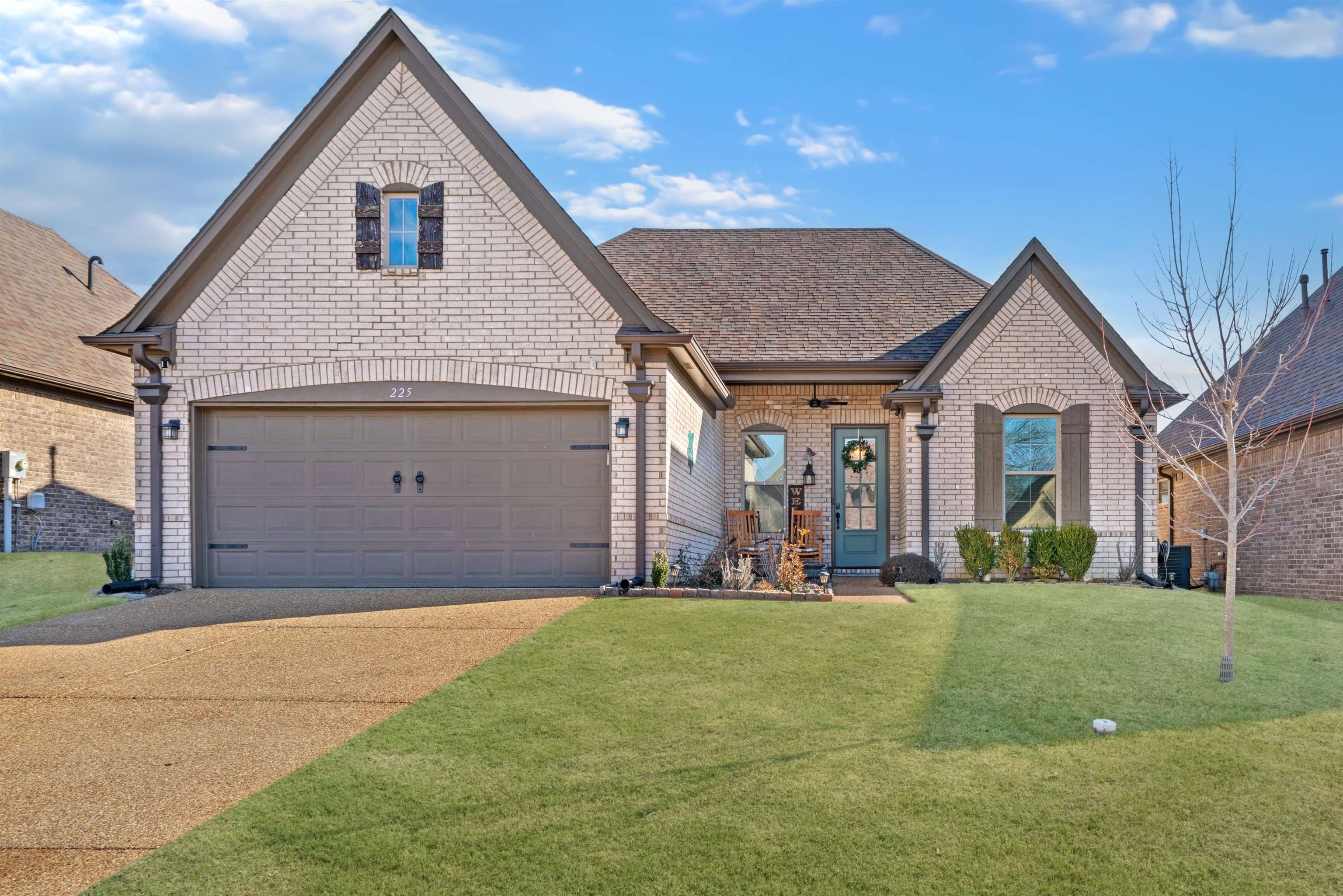 225 DOGWOOD SPRINGS DR