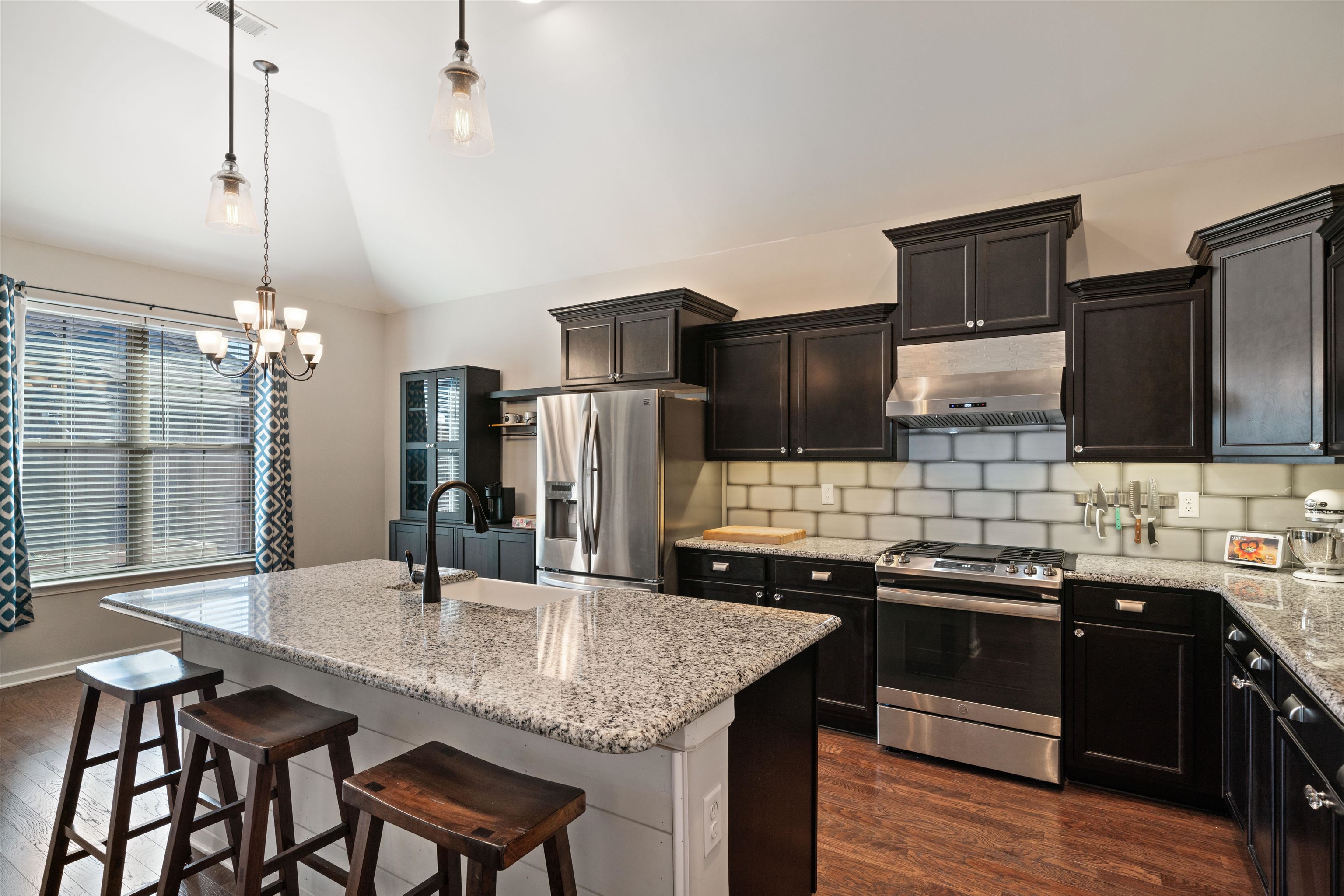 225 DOGWOOD SPRINGS DR