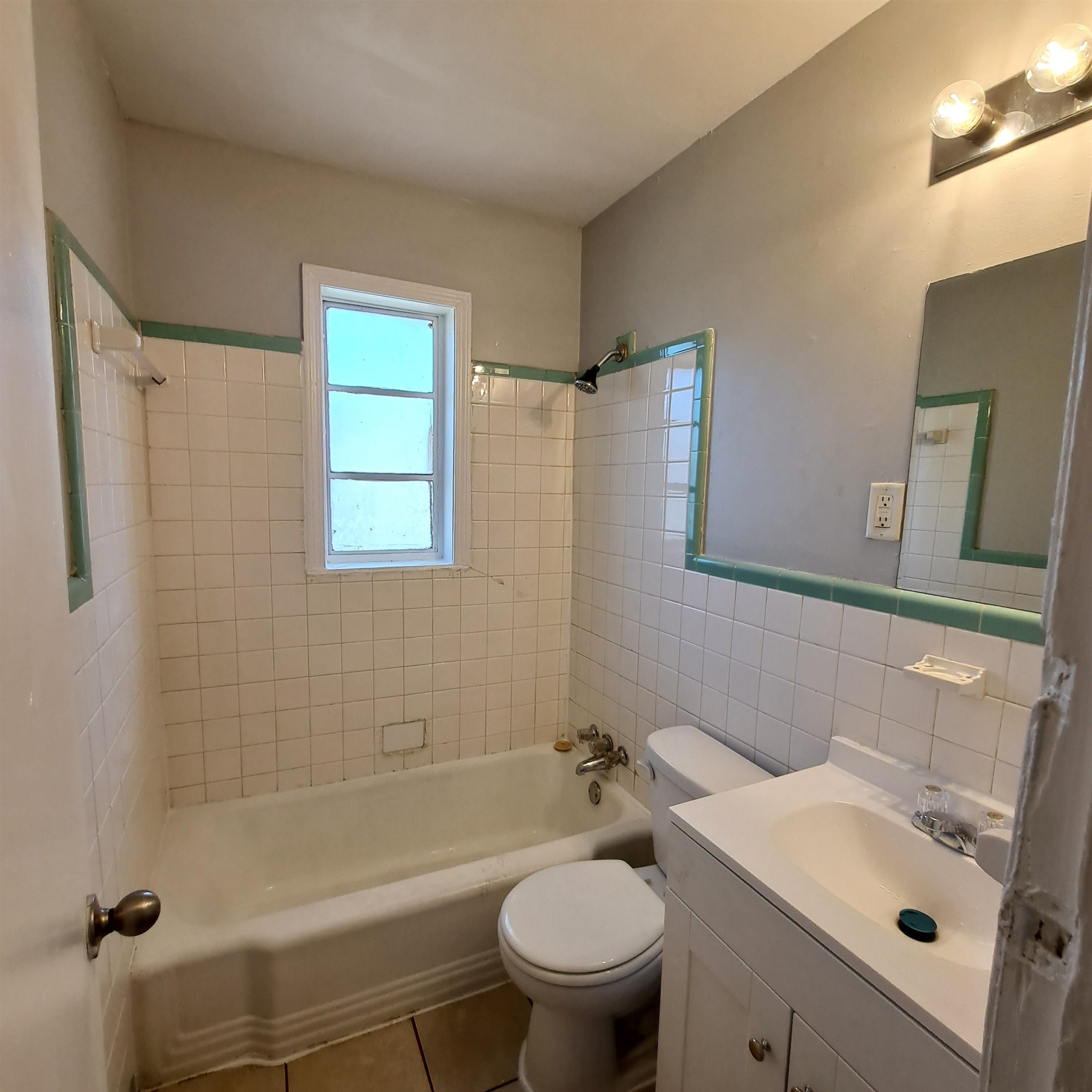 3558 KENSETT DR