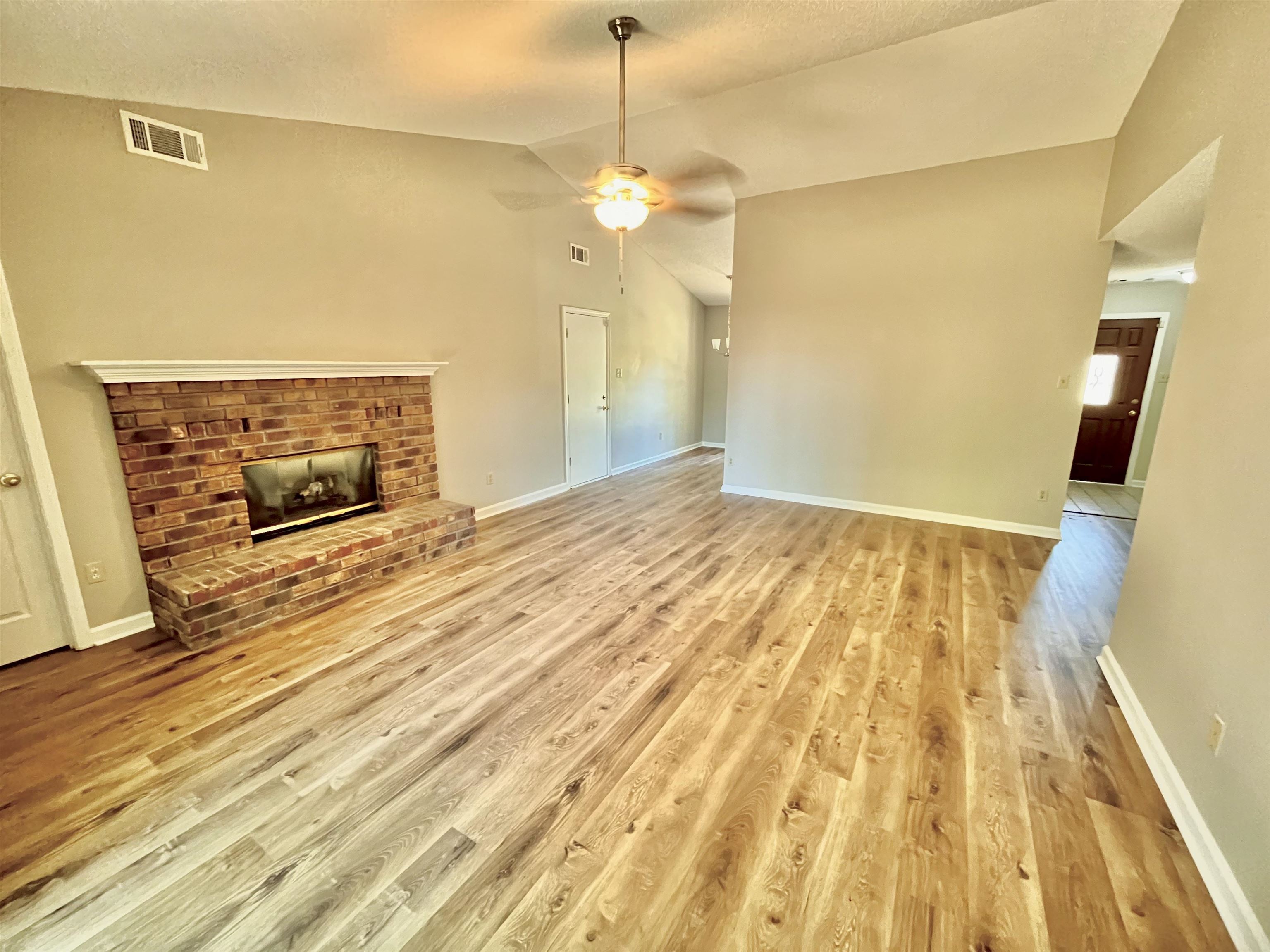 7120 PEPPERMILL LN