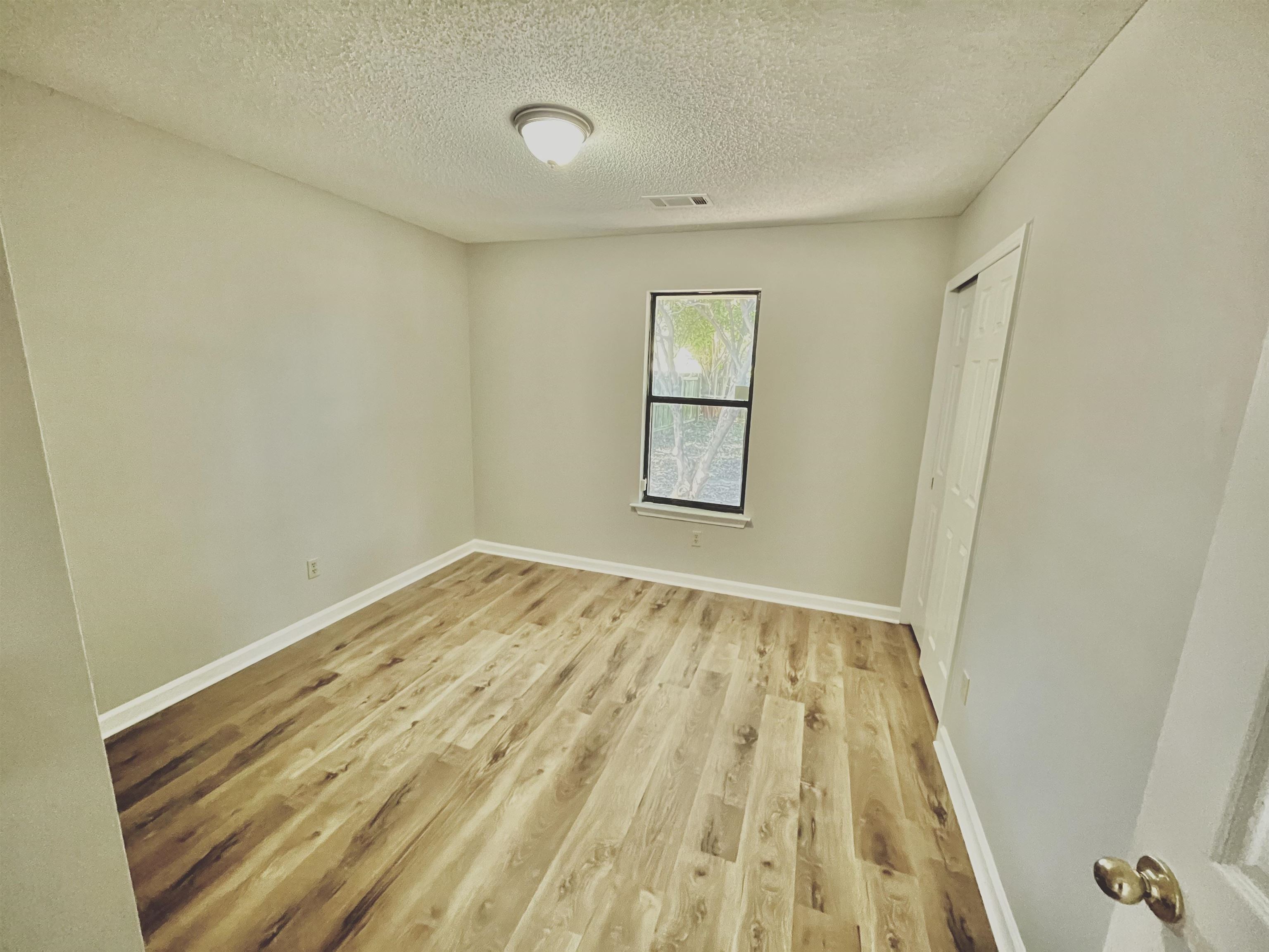 7120 PEPPERMILL LN