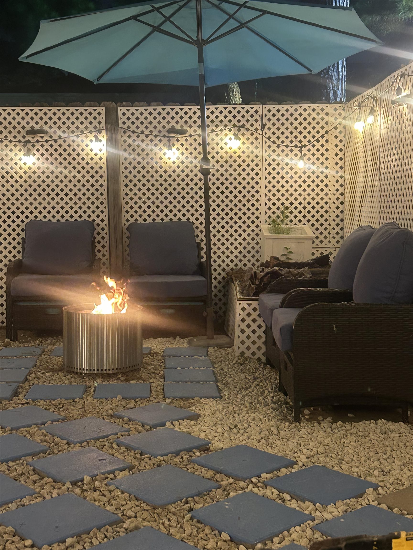 5882 ROXBURY DR Unit: 5882