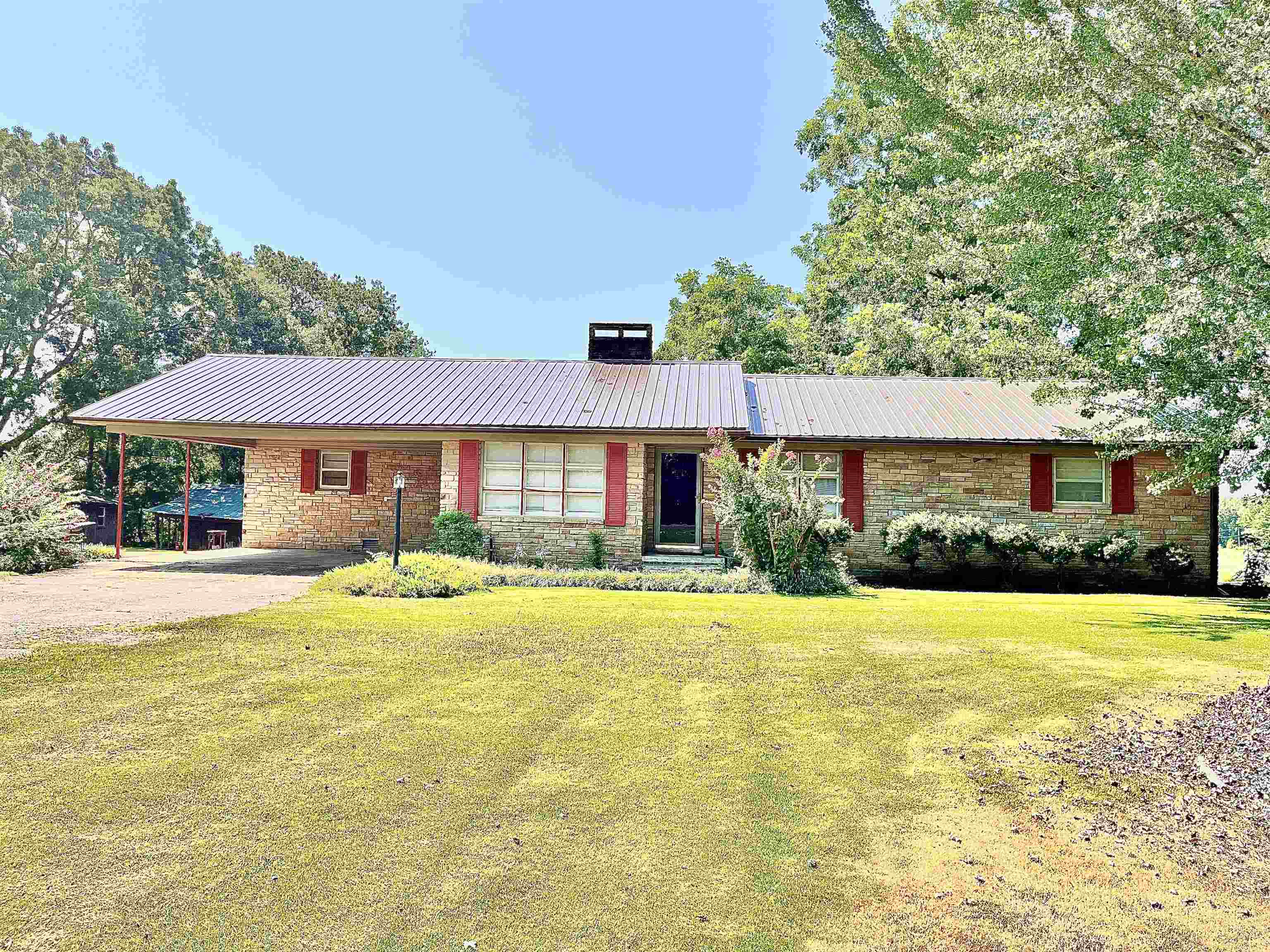 1721 W HIGHWAY 4 HWY