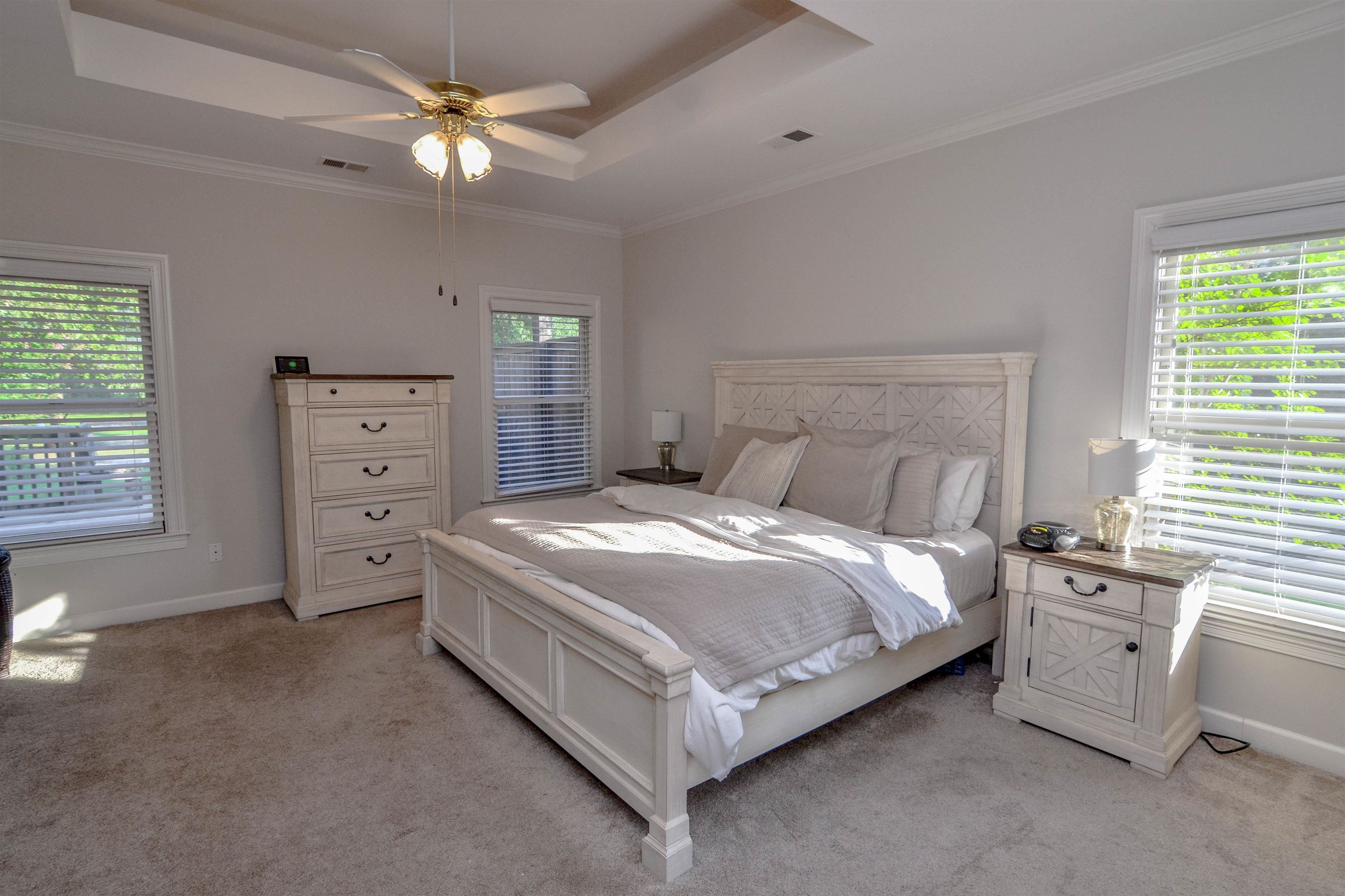 8829 RIVER HOLLOW DR