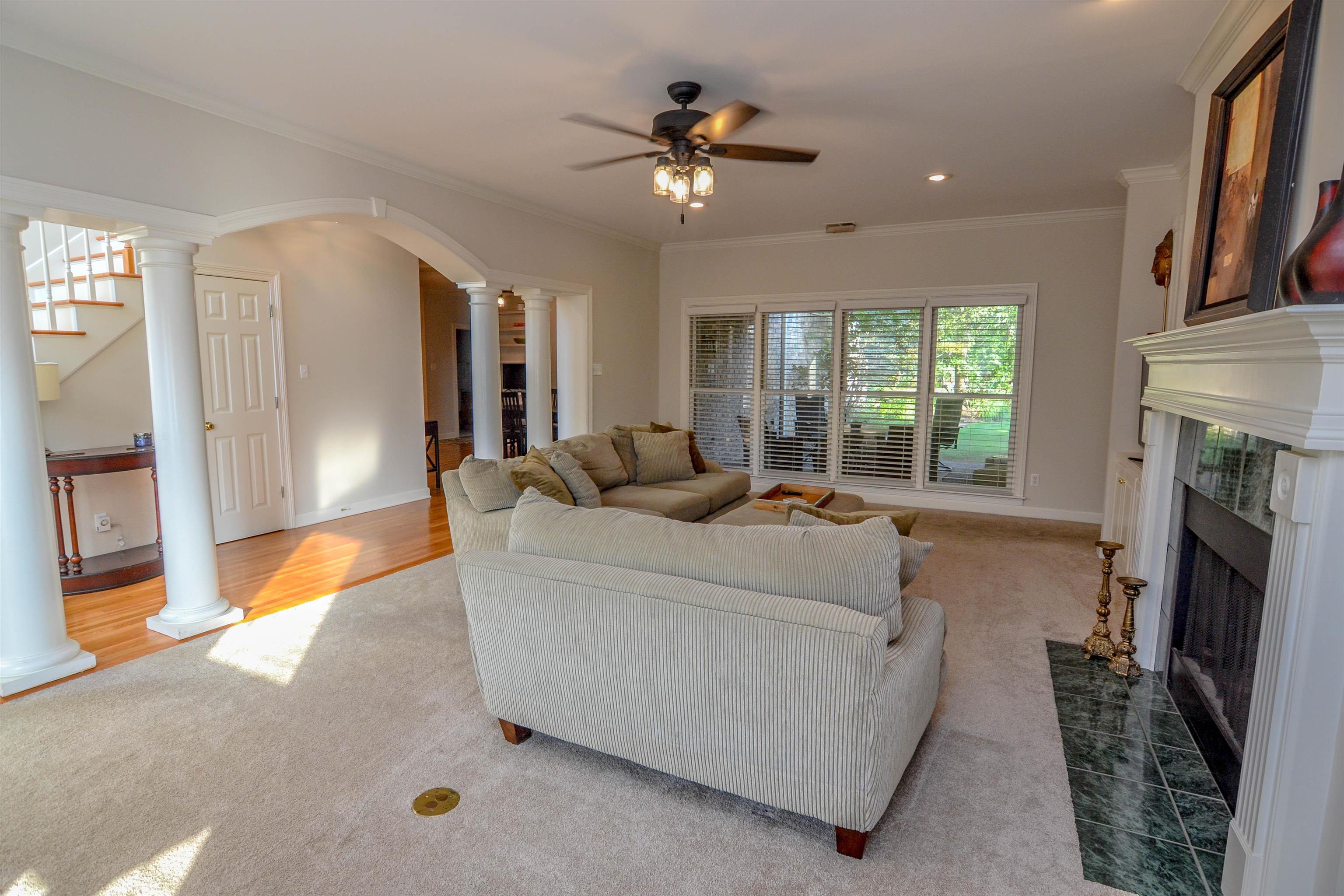 8829 RIVER HOLLOW DR