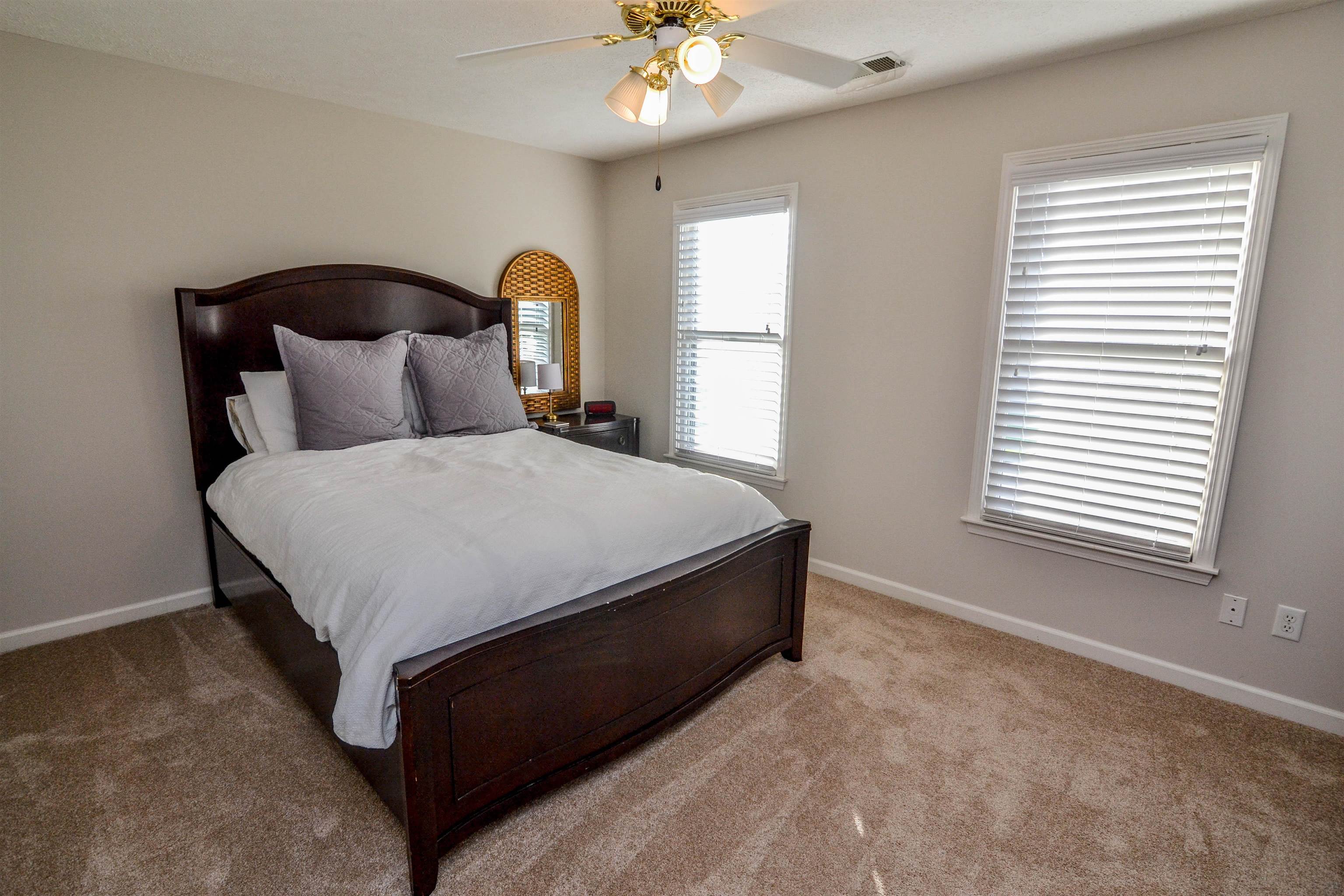 8829 RIVER HOLLOW DR