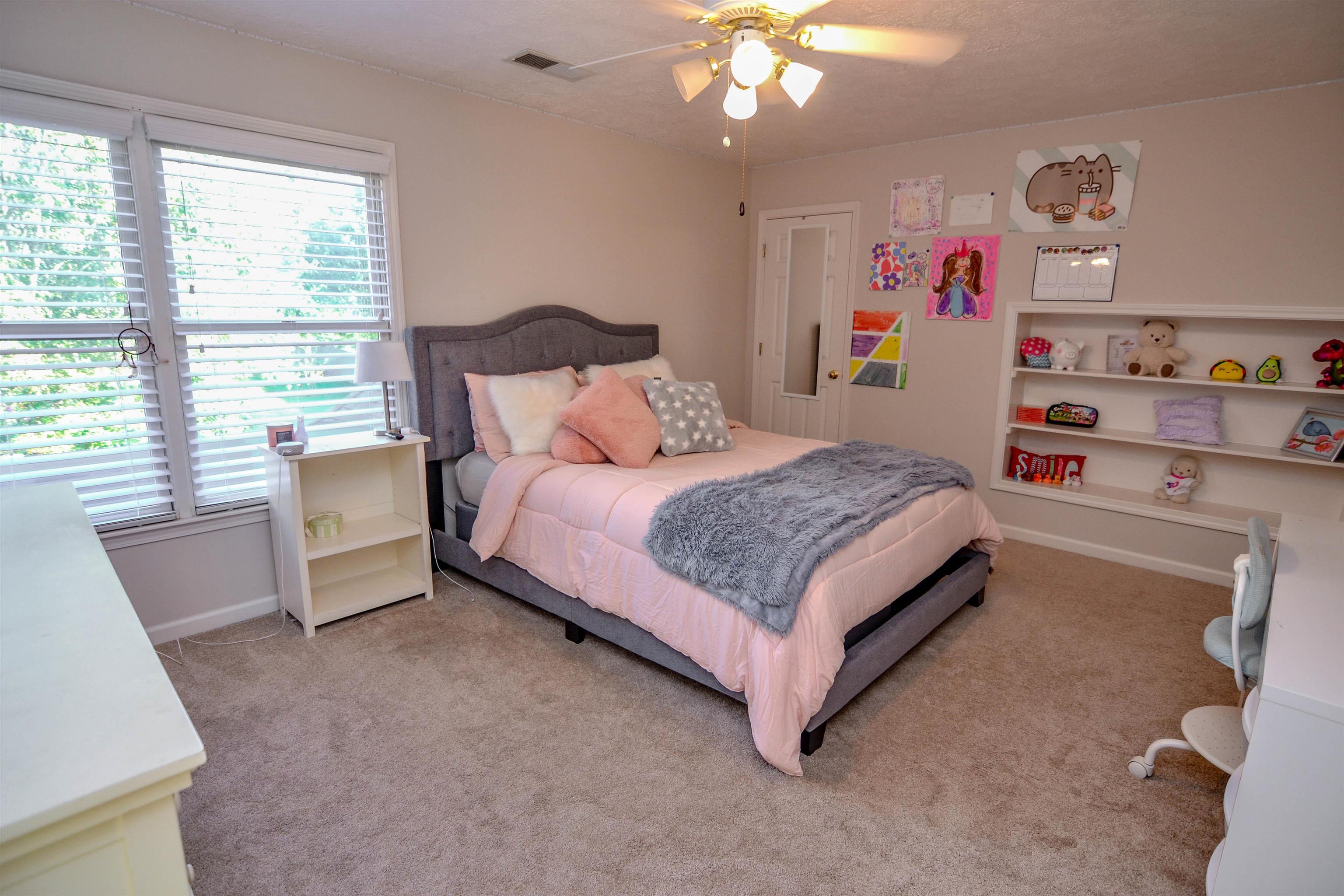 8829 RIVER HOLLOW DR