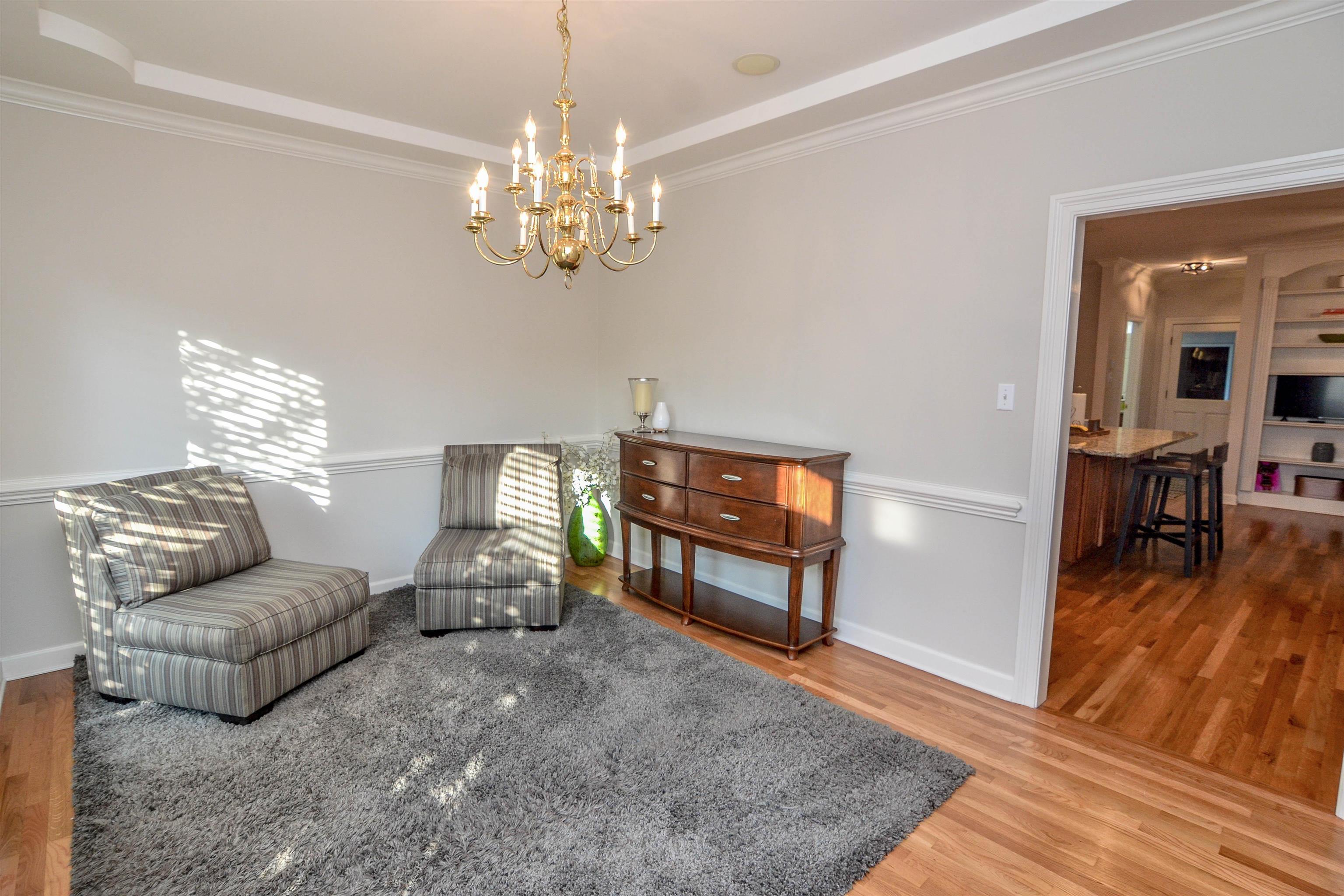 8829 RIVER HOLLOW DR