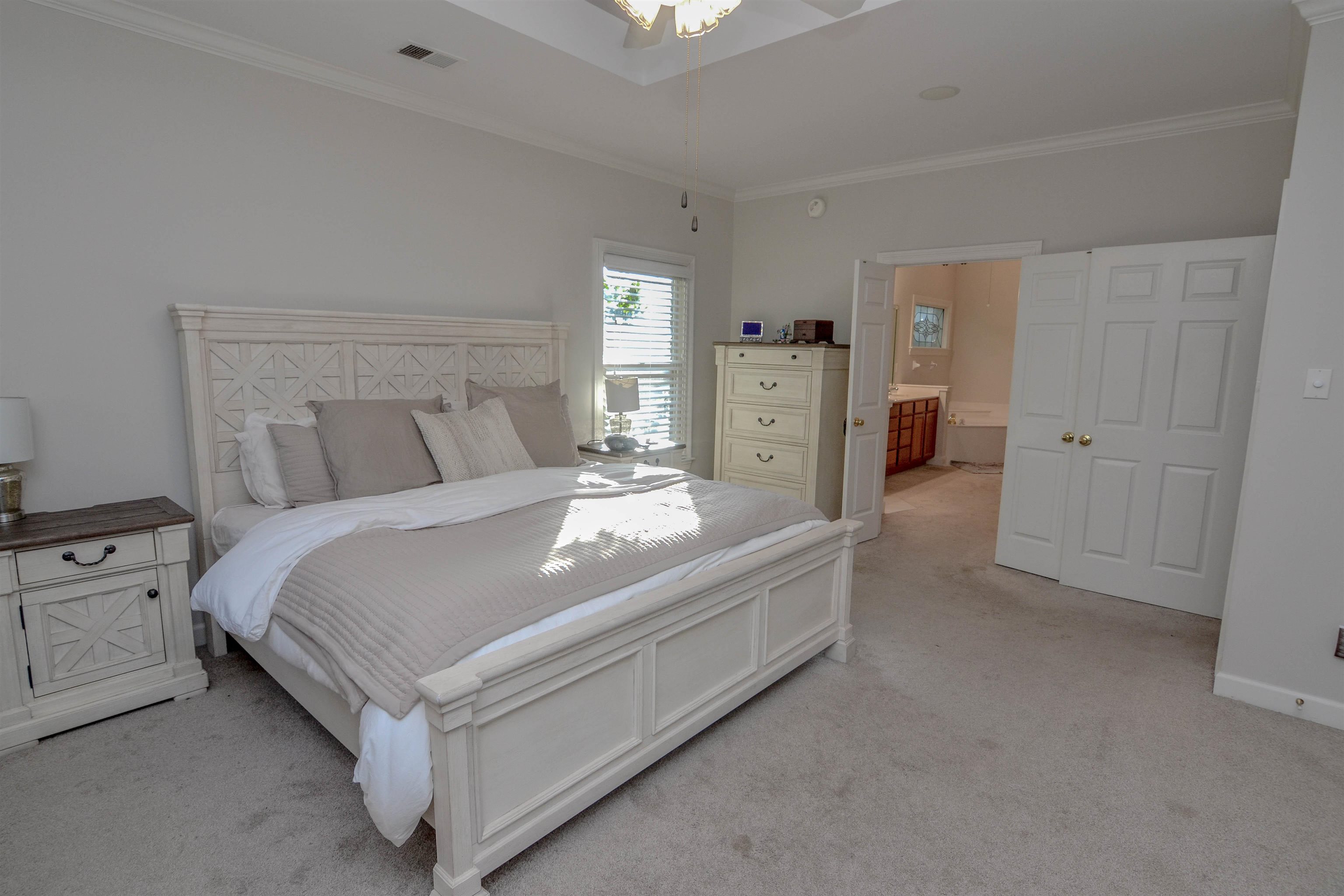 8829 RIVER HOLLOW DR