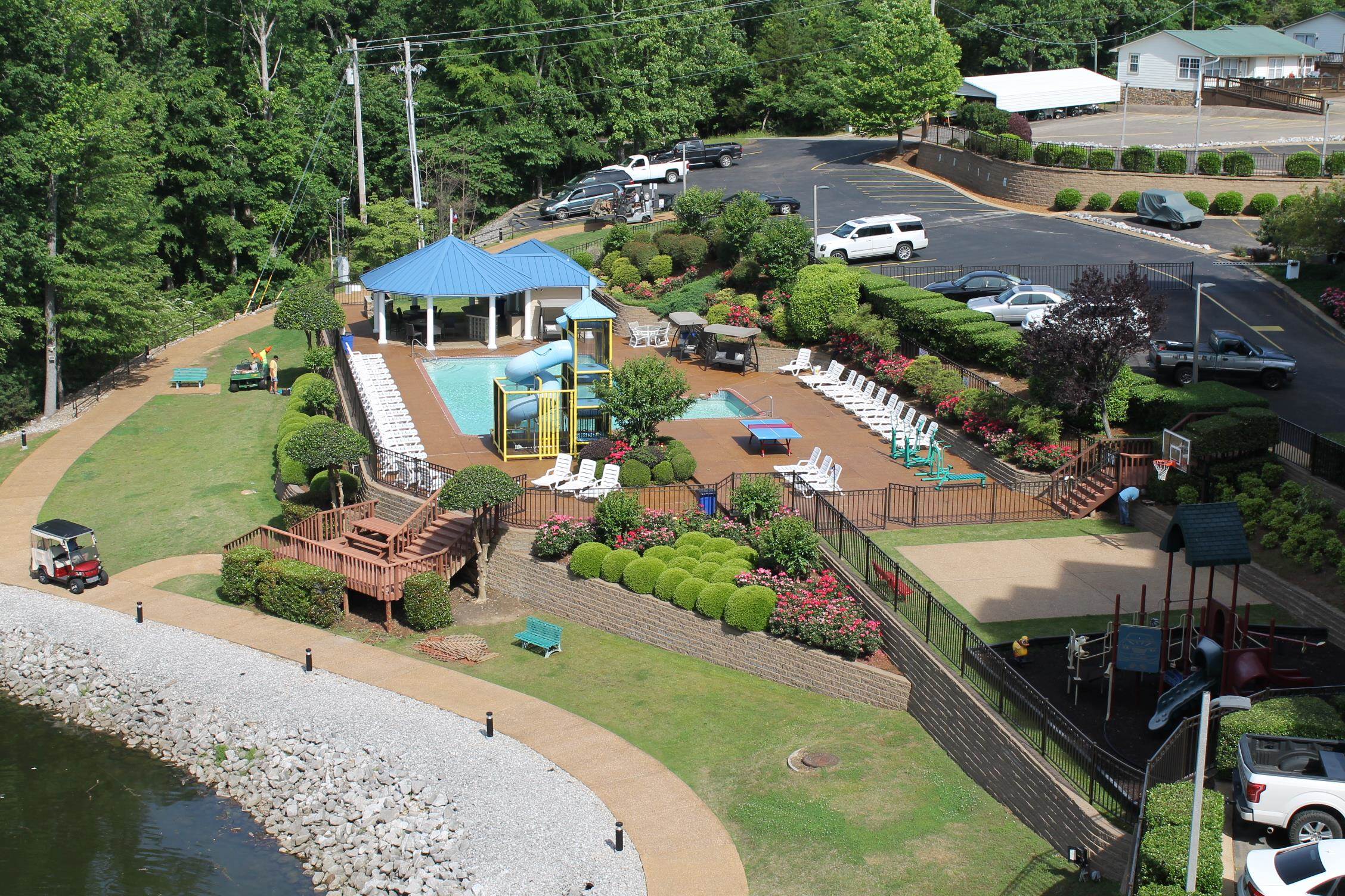 323 CR 380 RD Unit: P203