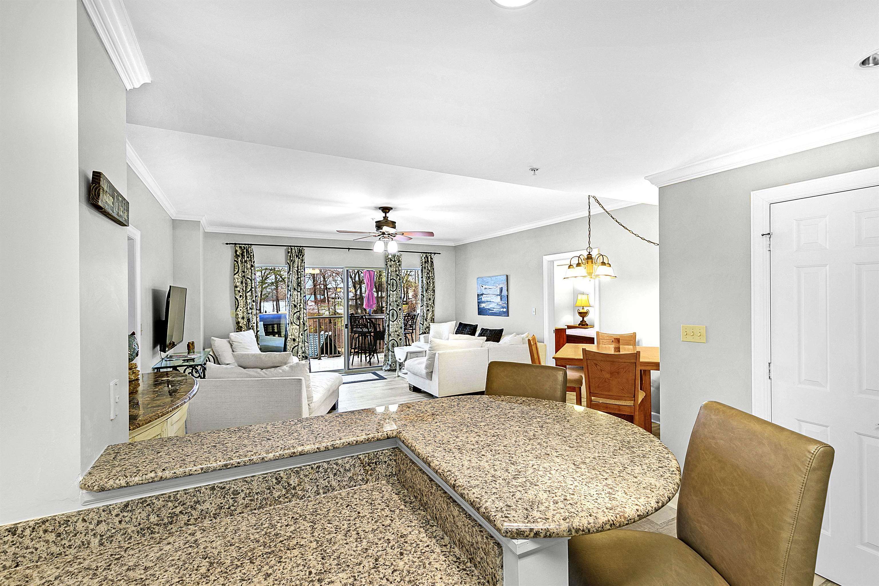 323 CR 380 RD Unit: P203