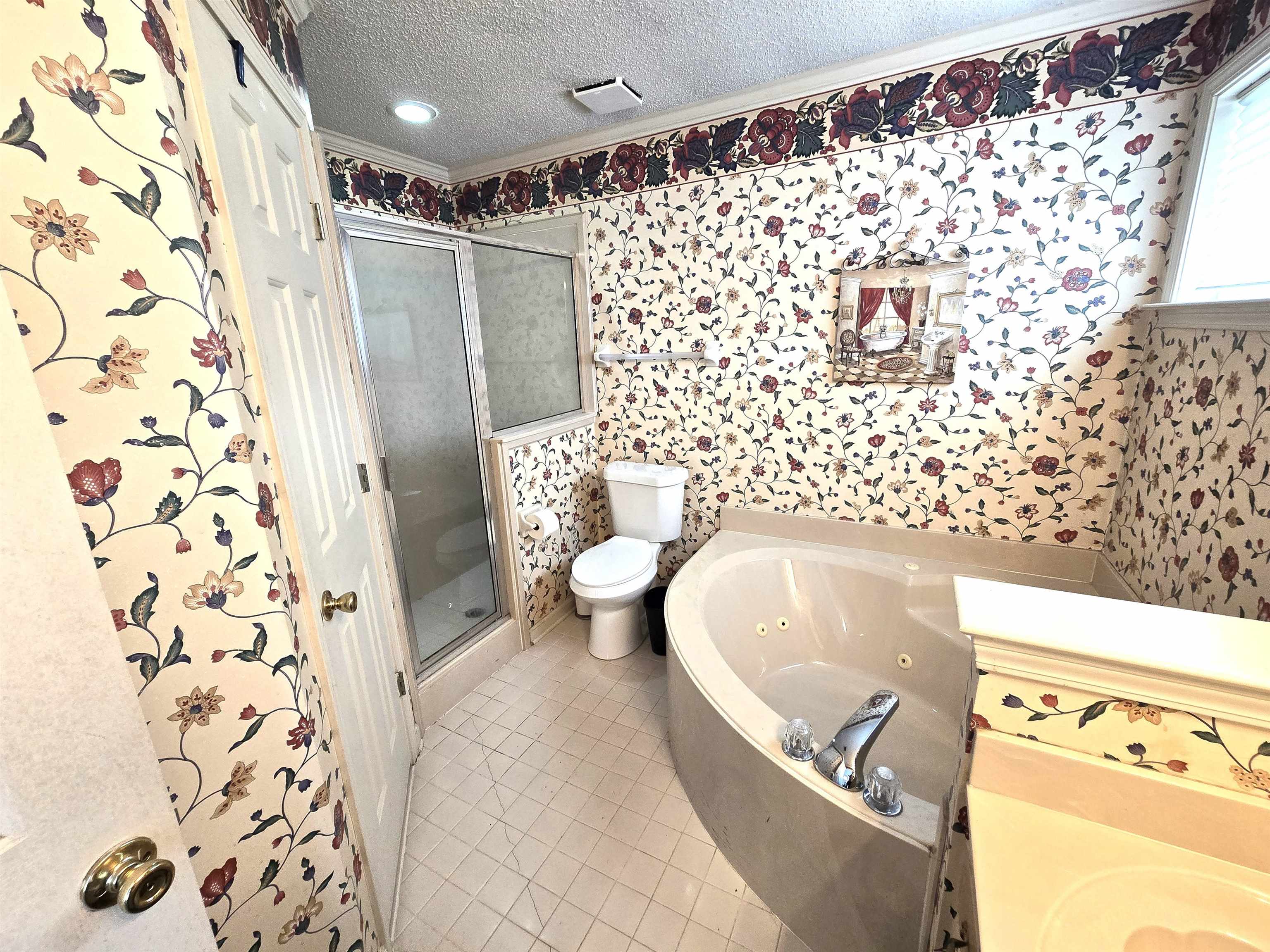 2216 LAKE SPRINGS LN