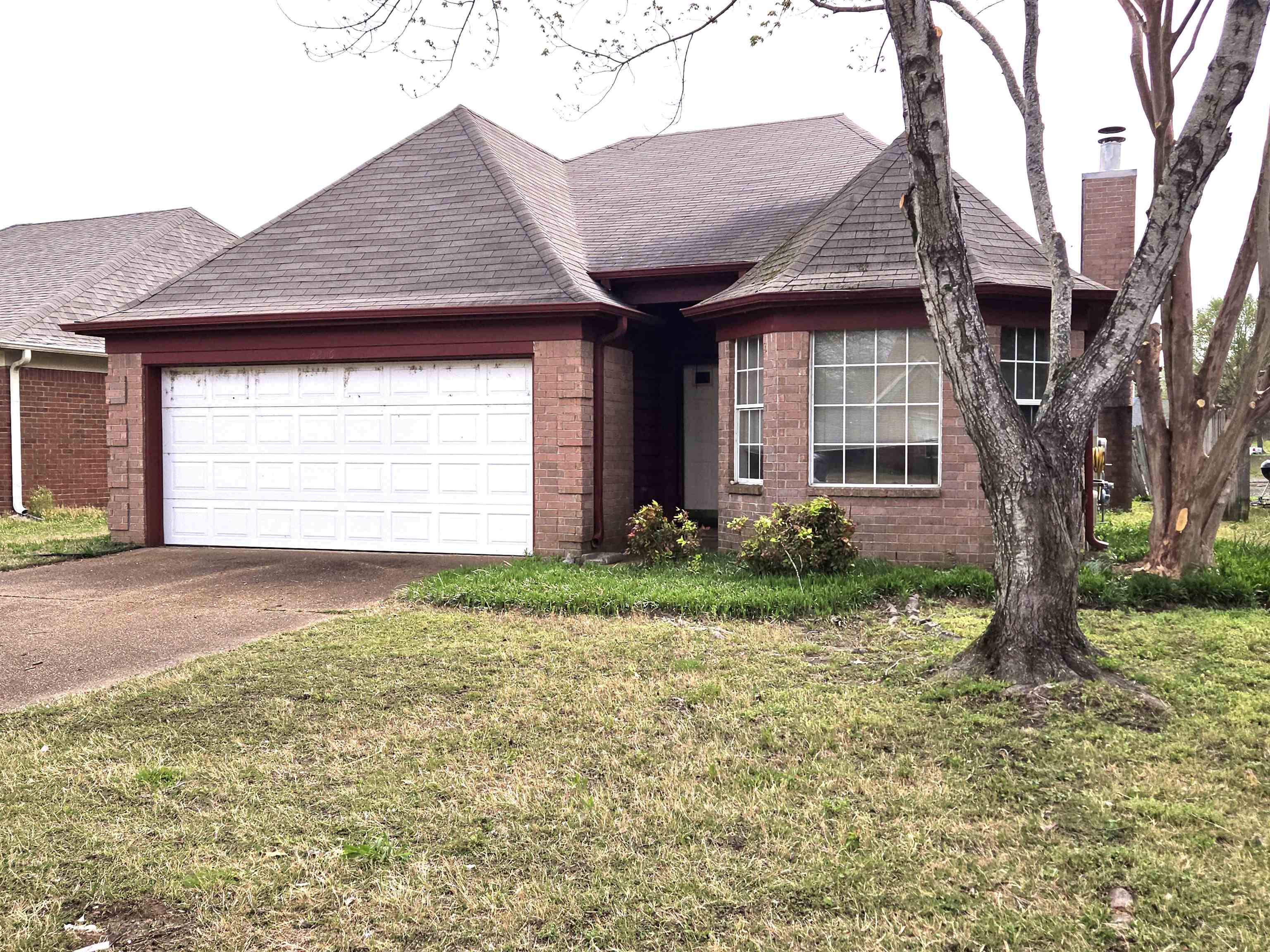 2216 LAKE SPRINGS LN