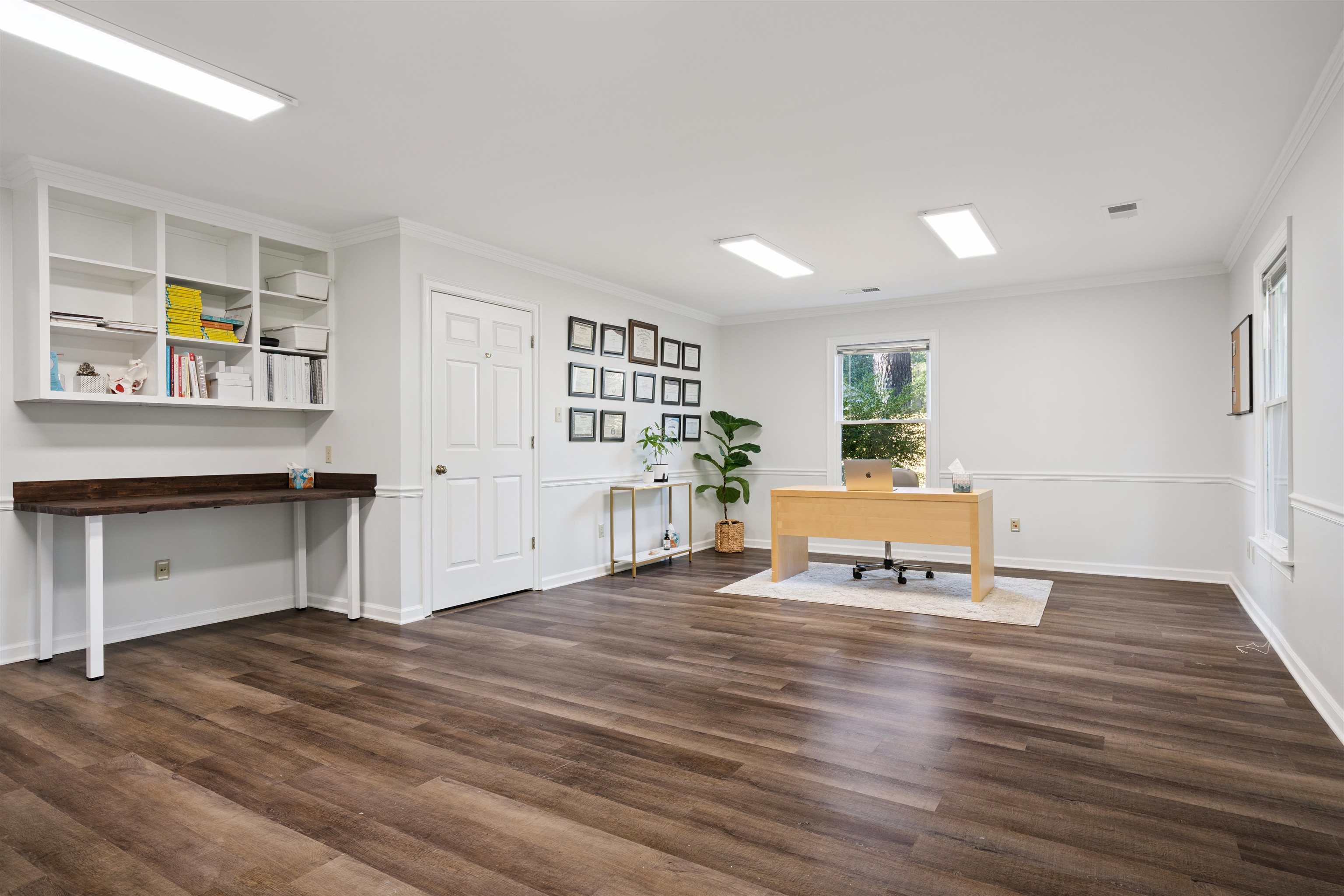 352 POPLAR VIEW LN