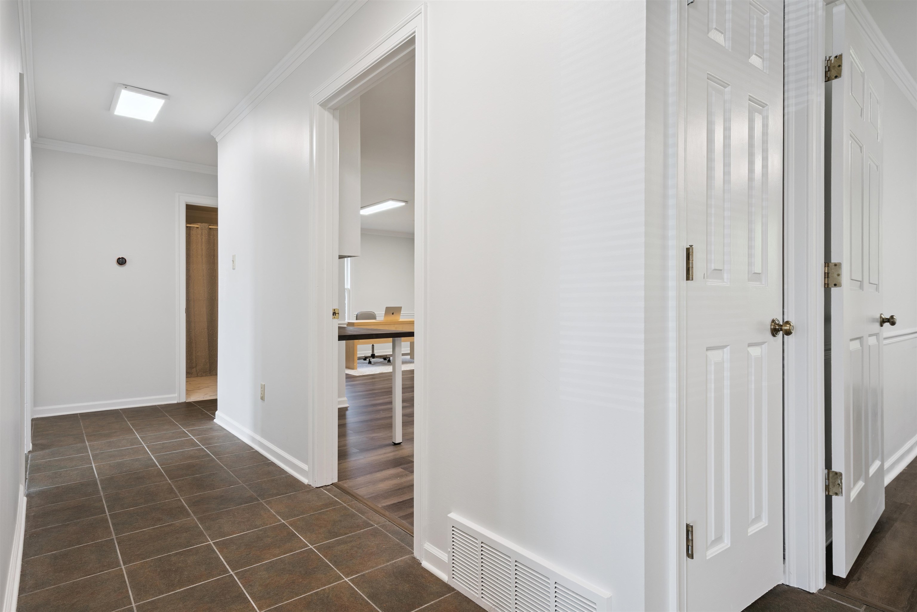 352 POPLAR VIEW LN