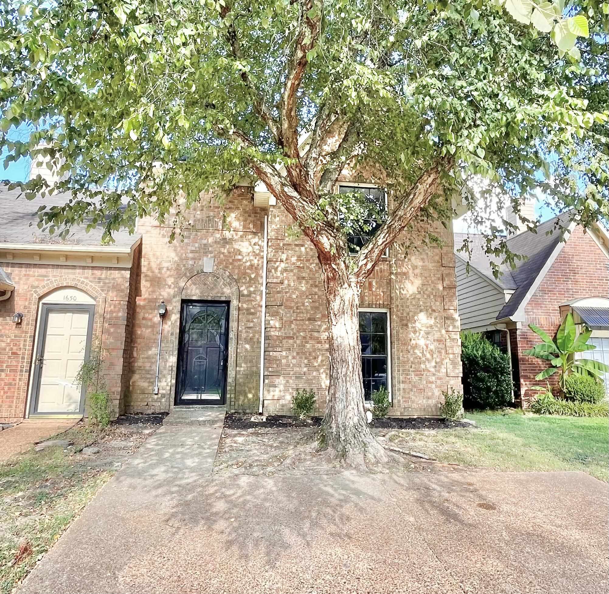 1646 OAKEN BUCKET DR