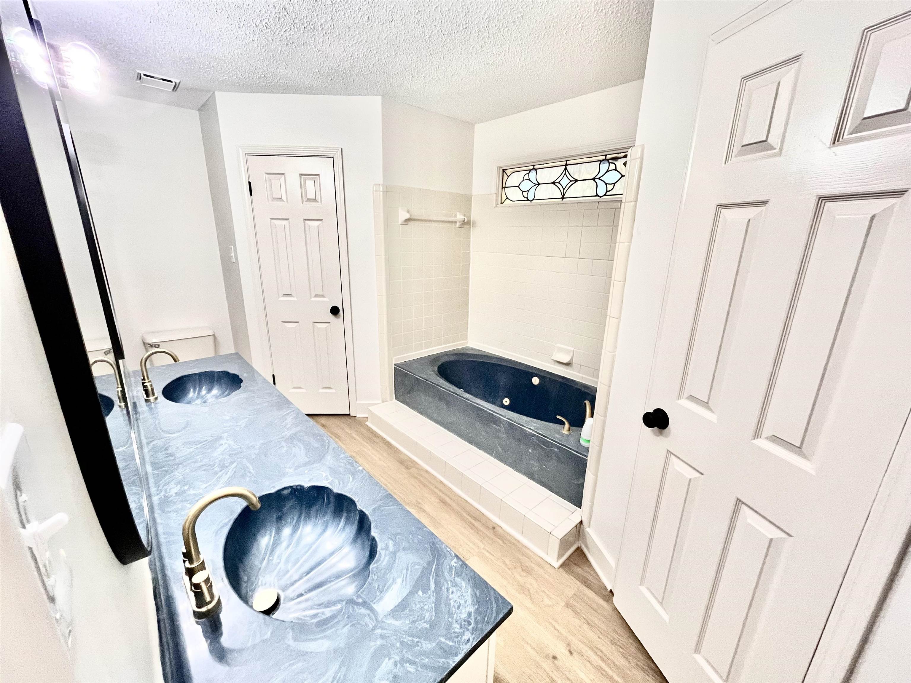 1646 OAKEN BUCKET DR