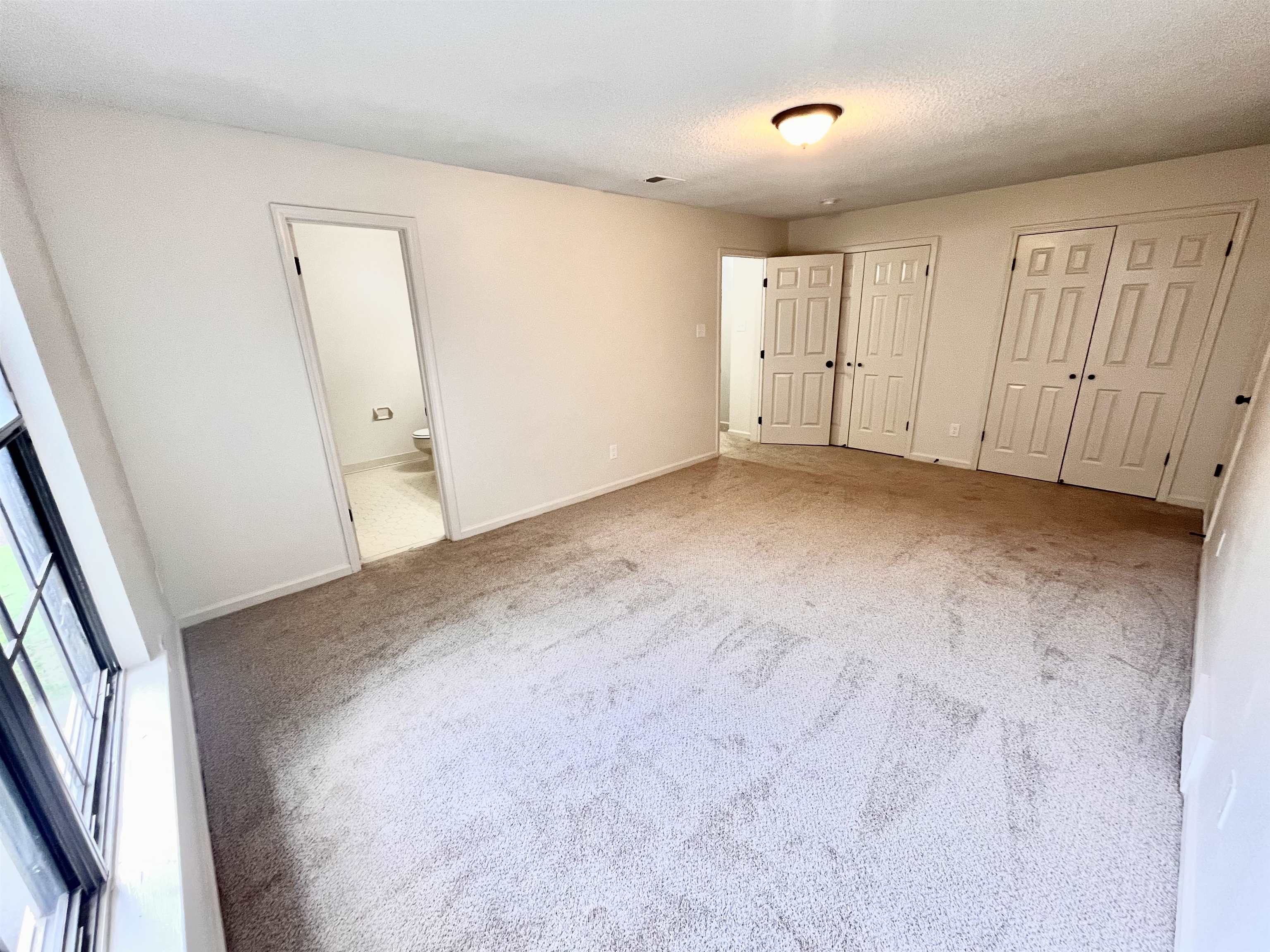 1646 OAKEN BUCKET DR