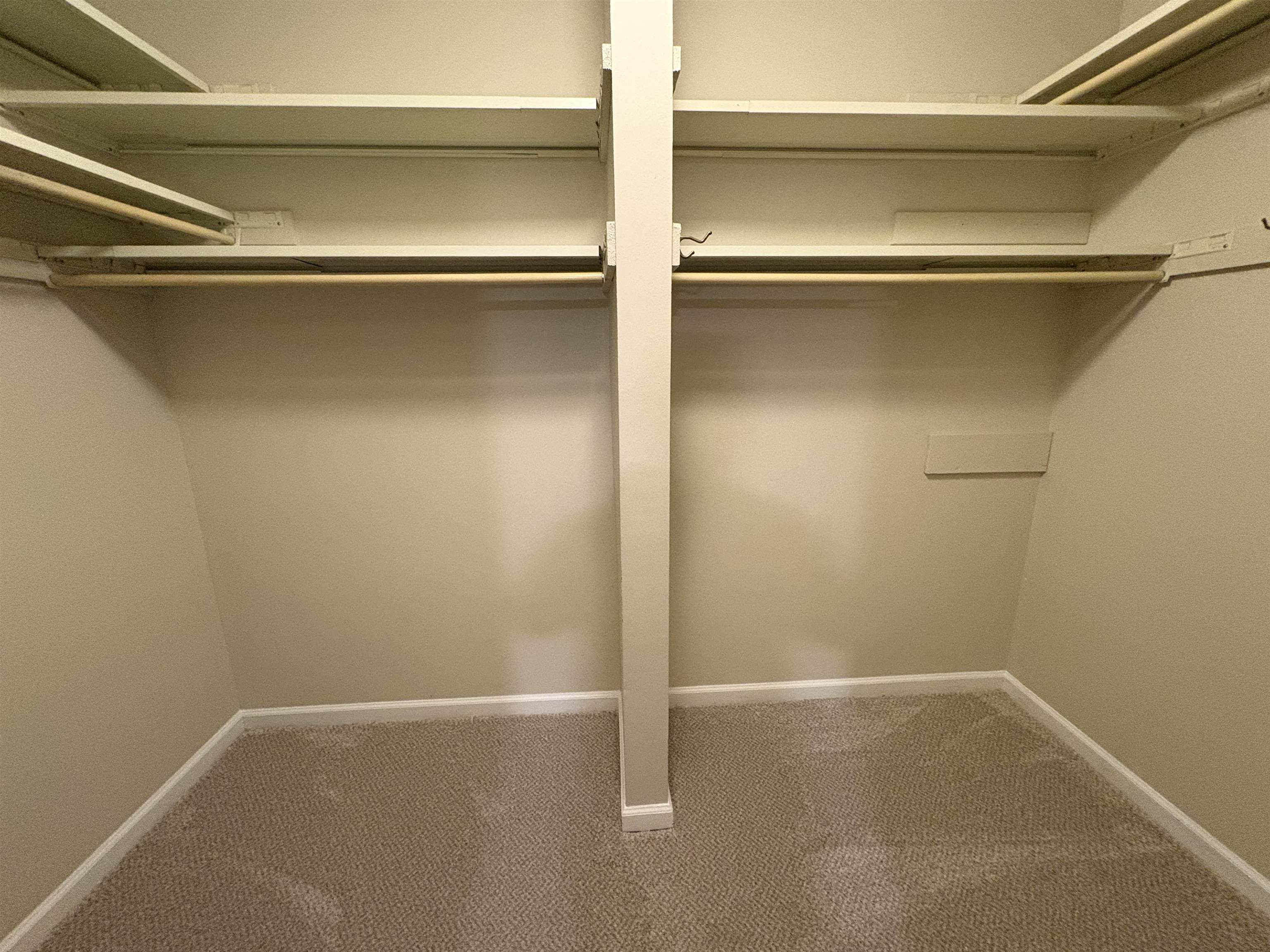 6985 FORDS STATION RD Unit: 41