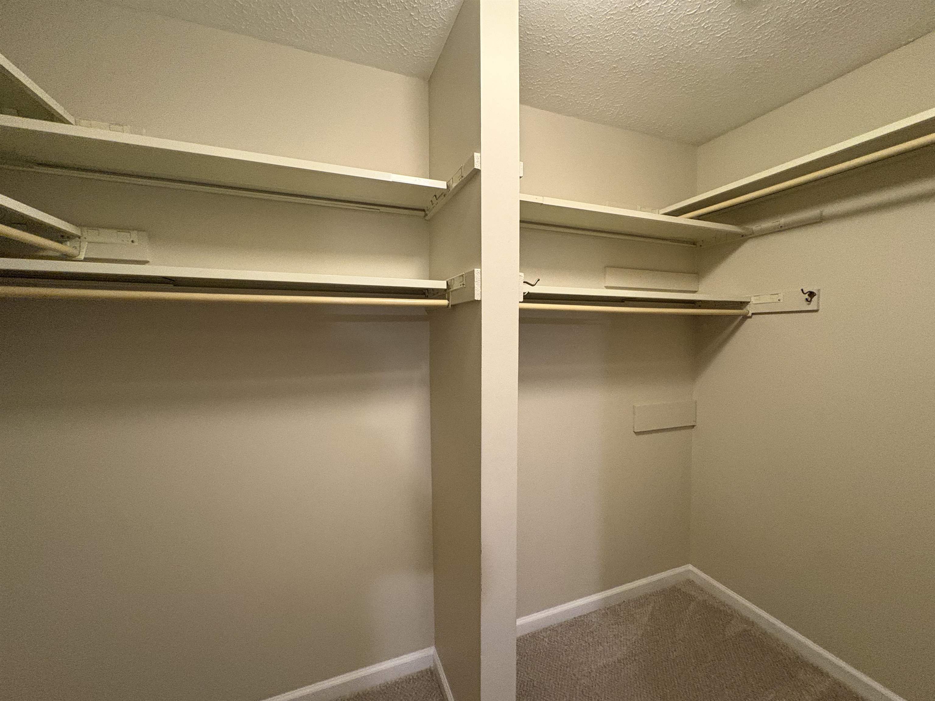 6985 FORDS STATION RD Unit: 41