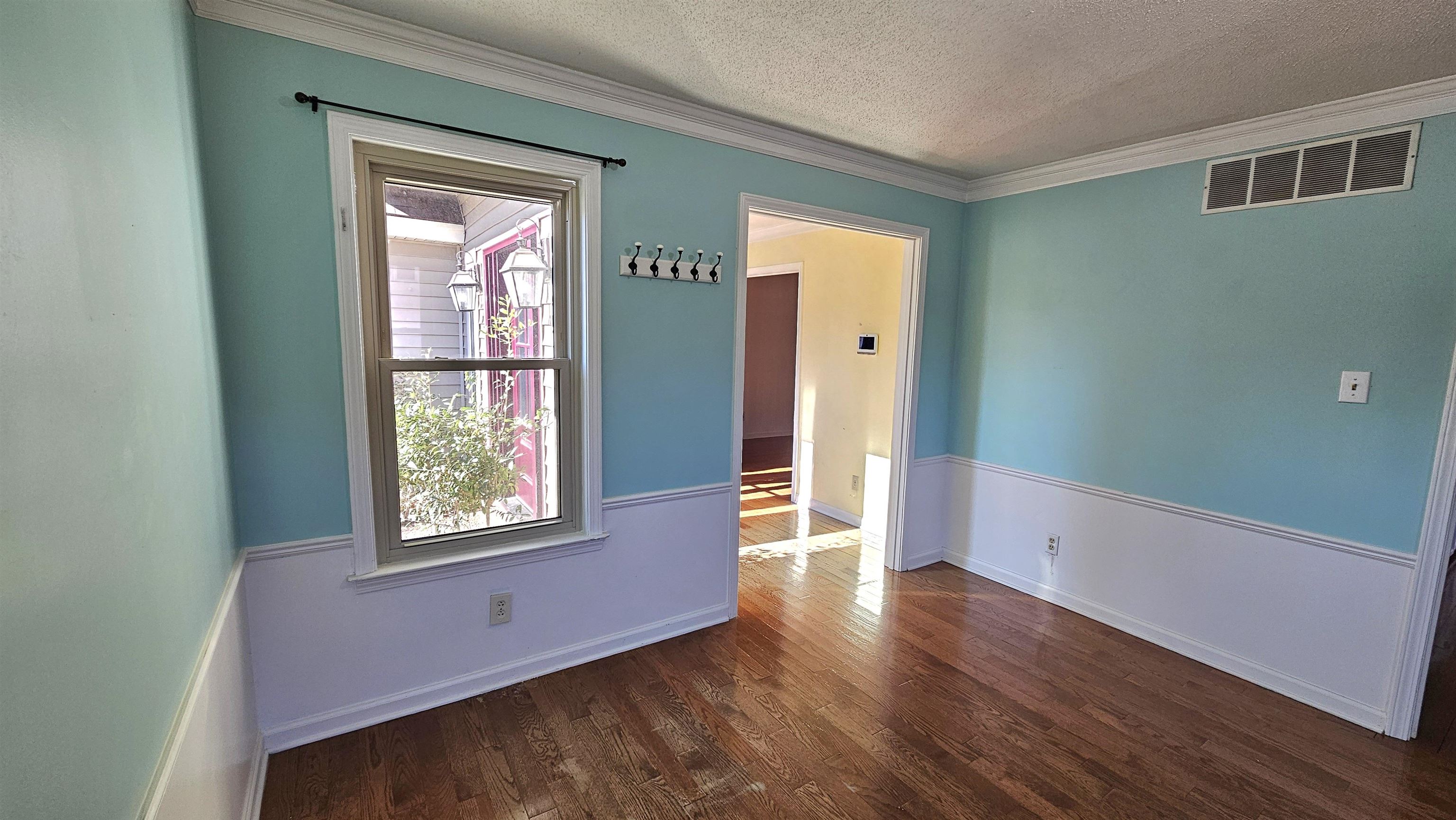 1411 POPLAR RIDGE DR