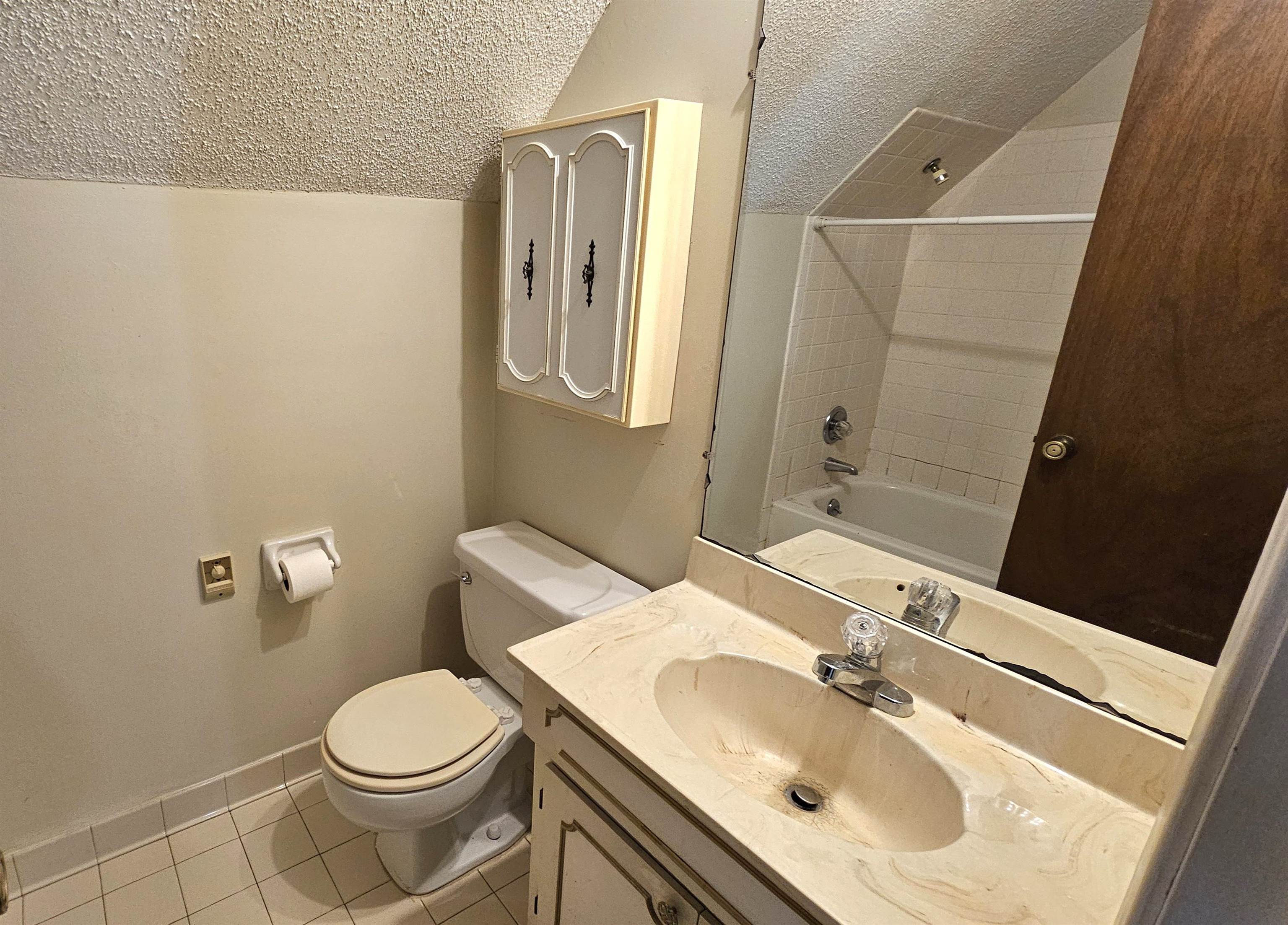 1411 POPLAR RIDGE DR